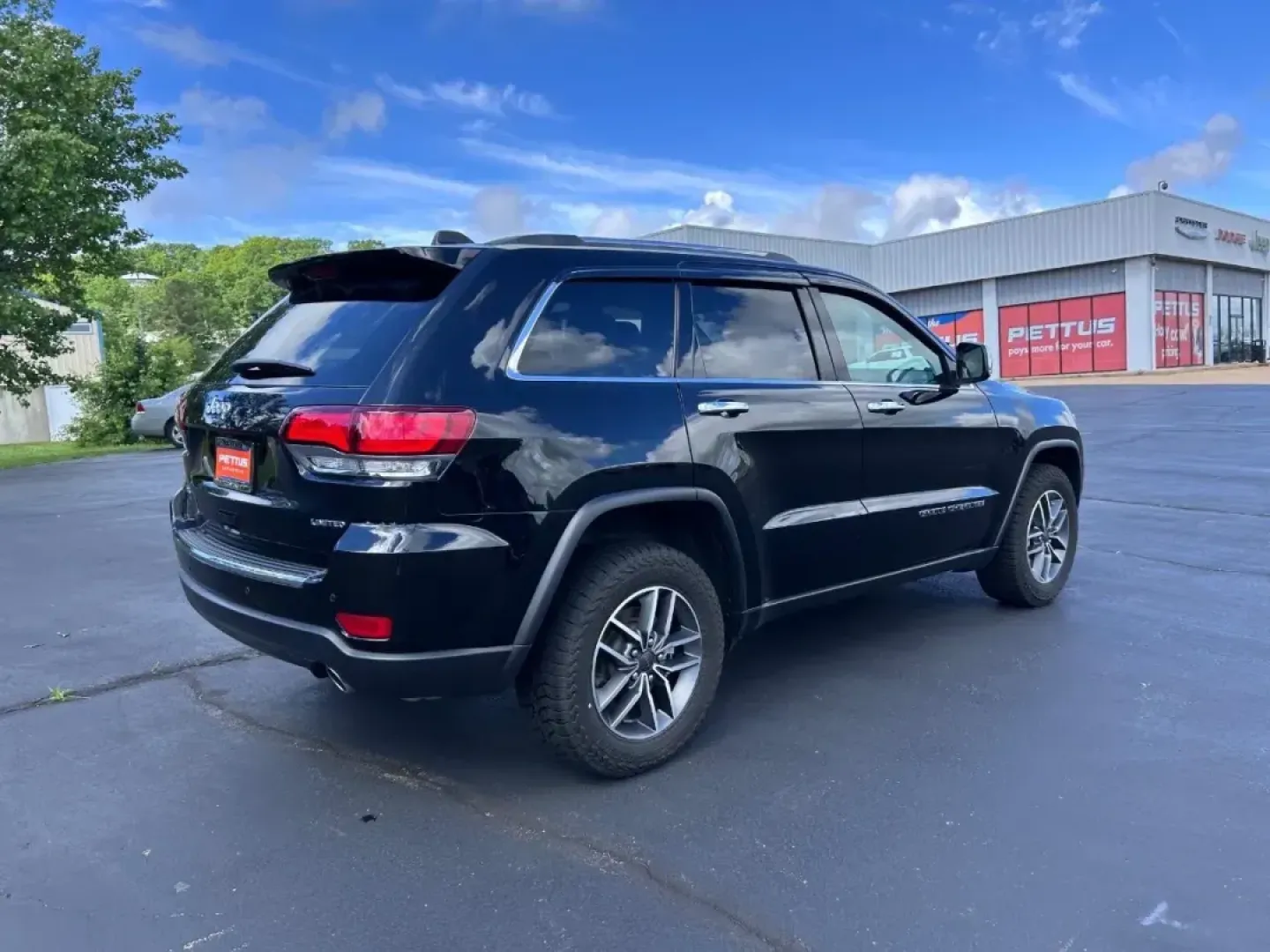 2021 /Black Leather Jeep Grand Cherokee Limited (1C4RJFBG9MC) with an 3.6L V6 24V VVT UPG I engine, Automatic transmission, located at 970 Woodlawn Dr., Farmington, MO, 63640, (573) 431-7800, 37.825642, -90.468674 - **Unleash Your Adventurous Spirit with the 2021 Jeep Grand Cherokee Limited! Perfect for Weekend Getaways and Family Road Trips!**<br /> <br /> At Pettus CDJR Farmington, we understand that life is all about experiences, and your vehicle should enhance those moments. This stunning 2021 Jeep Grand Ch - Photo#2