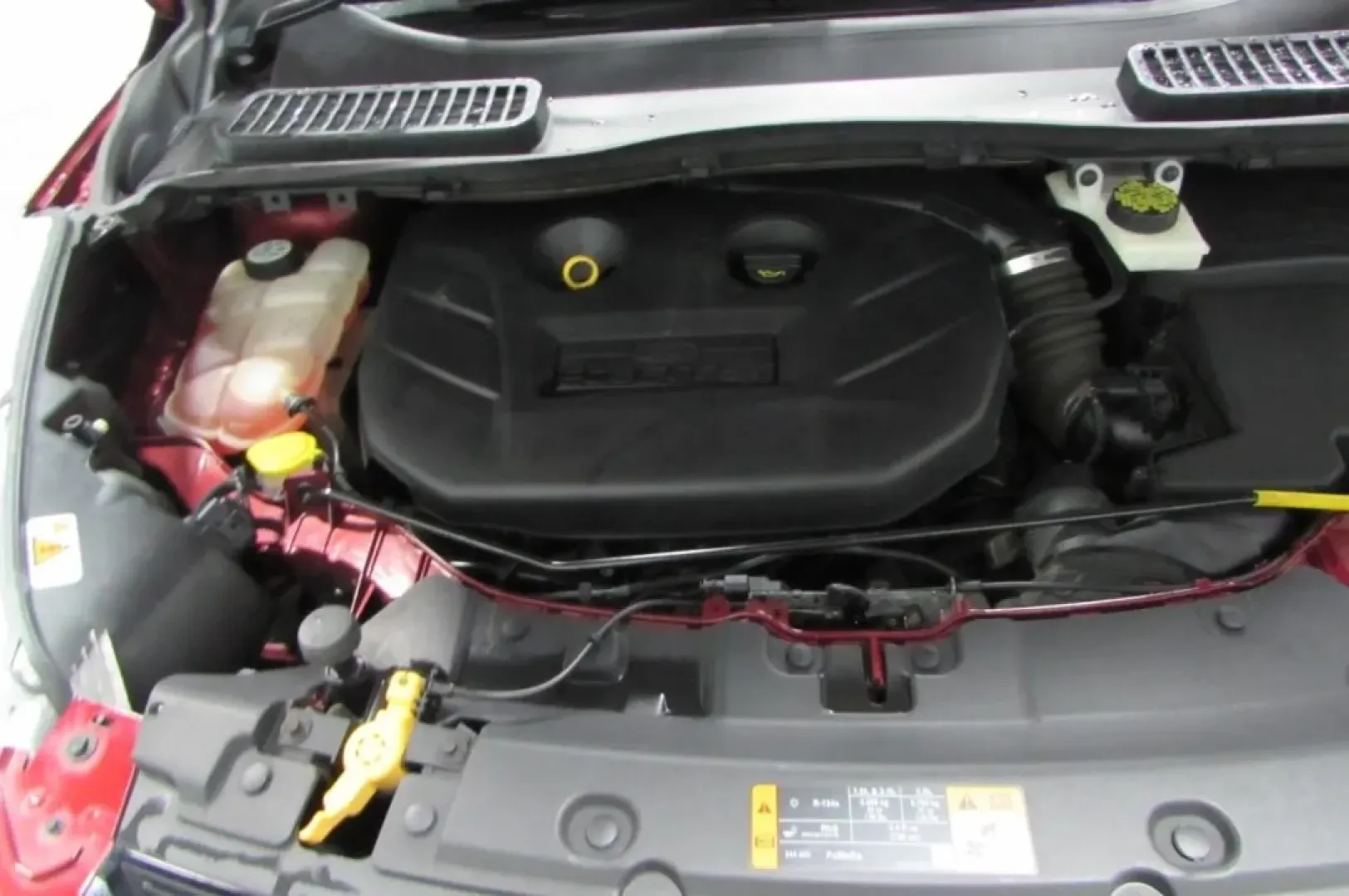 2013 /Charcoal Black Leather Ford Escape Titanium (1FMCU0J98DU) with an Other engine, Automatic transmission, located at 12836 Highway 21, De Soto, MO, 63020, (636) 337-7777, 38.151867, -90.575615 - Are you ready to elevate your family adventures or daily commutes? The 2013 Ford Escape Titanium is the perfect SUV for those who crave a reliable companion for both weekend getaways and everyday errands. With a stylish red exterior and a spacious interior, this pre-owned gem from Pettus Ford De Sot - Photo#8