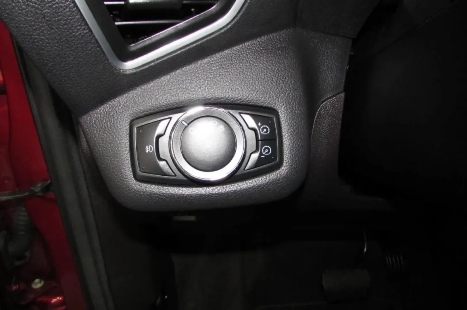 2013 /Charcoal Black Leather Ford Escape Titanium (1FMCU0J98DU) with an Other engine, Automatic transmission, located at 12836 Highway 21, De Soto, MO, 63020, (636) 337-7777, 38.151867, -90.575615 - Are you ready to elevate your family adventures or daily commutes? The 2013 Ford Escape Titanium is the perfect SUV for those who crave a reliable companion for both weekend getaways and everyday errands. With a stylish red exterior and a spacious interior, this pre-owned gem from Pettus Ford De Sot - Photo#12
