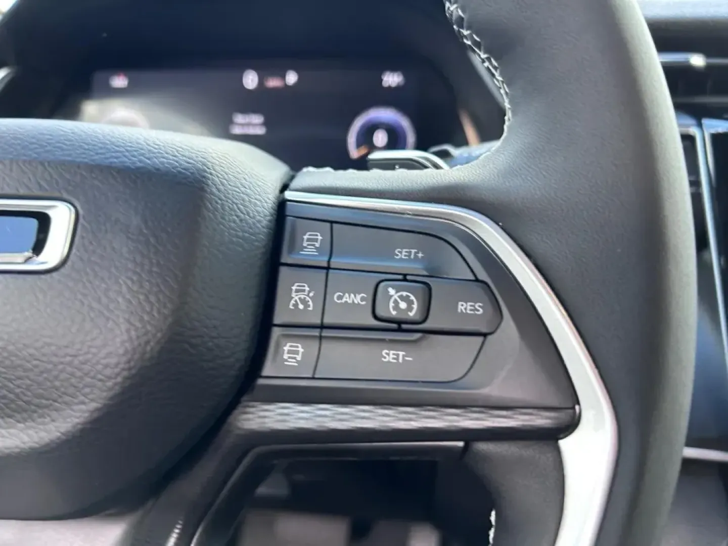 2024 /Global Black Leather Trimmed Jeep Grand Cherokee Altitude (1C4RJHAG8RC) with an 3.6L V6 24V VVT UPG I engine, located at 970 Woodlawn Dr., Farmington, MO, 63640, (573) 431-7800, 37.825642, -90.468674 - USED 2024 Jeep Grand Cherokee Altitude from Pettus CDJR Farmington, Farmington MO. - Photo#13