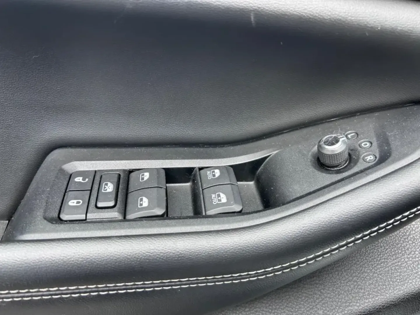 2023 /Global Black Suede Jeep Grand Cherokee L Altitude (1C4RJKAG5P8) with an 3.6L V6 24V VVT UPG I engine, located at 970 Woodlawn Dr., Farmington, MO, 63640, (573) 431-7800, 37.825642, -90.468674 - ### Discover Adventure with the 2023 Jeep Grand Cherokee L - Your Next Family SUV Awaits!<br /> <br /> Are you ready to elevate your family's road trips, weekend adventures, and daily commutes? The **2023 Jeep Grand Cherokee L** is the ideal vehicle for families craving versatility and adventure wit - Photo#19