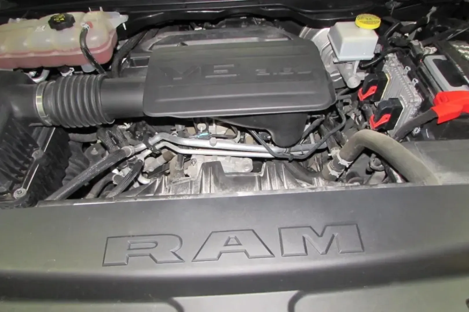 2021 Ram 1500 Big Horn/Lone Star (1C6RRFBG8MN) with an Other engine, located at 12836 Highway 21, De Soto, MO, 63020, (636) 337-7777, 38.151867, -90.575615 - **Discover Adventure with the 2021 Ram 1500 Big Horn Quad Cab at Pettus Ford De Soto!** <br /> <br /> Are you ready for your next outdoor adventure or the ideal vehicle to enhance your daily commute? Look no further than this stunning 2021 Ram 1500 Big Horn Quad Cab, available now at Pettus Ford De - Photo#9
