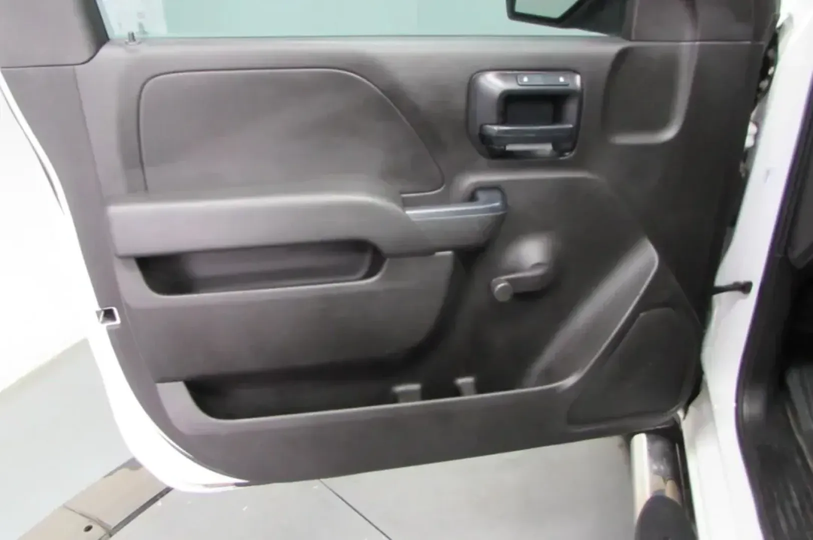 2014 /Cloth Chevrolet Silverado 1500 Work Truck (1GCNCPEHXEZ) with an Other engine, Automatic transmission, located at 12836 Highway 21, De Soto, MO, 63020, (636) 337-7777, 38.151867, -90.575615 - Are you ready to take your adventures to the next level? Whether you're hauling equipment for a weekend project, navigating busy city streets, or venturing off the beaten path, this 2014 Chevrolet Silverado 1500 Work Truck is your ultimate companion. With its robust build and reliable performance, t - Photo#11