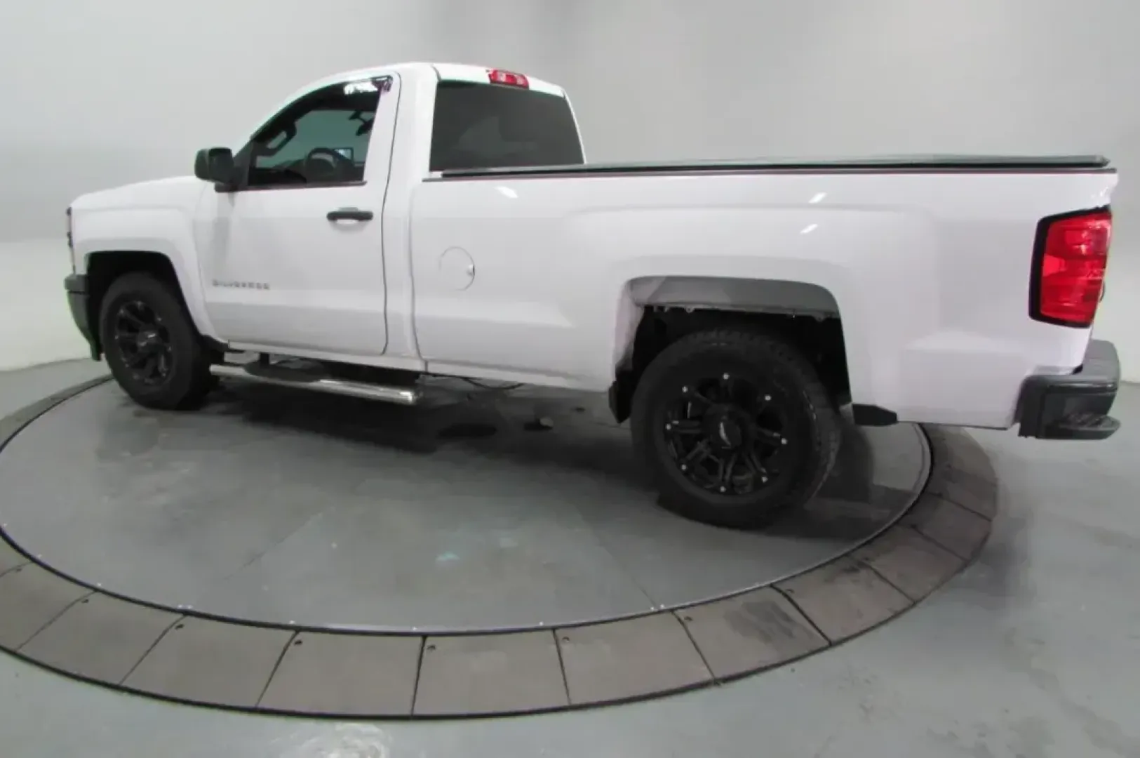 2014 /Cloth Chevrolet Silverado 1500 Work Truck (1GCNCPEHXEZ) with an Other engine, Automatic transmission, located at 12836 Highway 21, De Soto, MO, 63020, (636) 337-7777, 38.151867, -90.575615 - Are you ready to take your adventures to the next level? Whether you're hauling equipment for a weekend project, navigating busy city streets, or venturing off the beaten path, this 2014 Chevrolet Silverado 1500 Work Truck is your ultimate companion. With its robust build and reliable performance, t - Photo#23