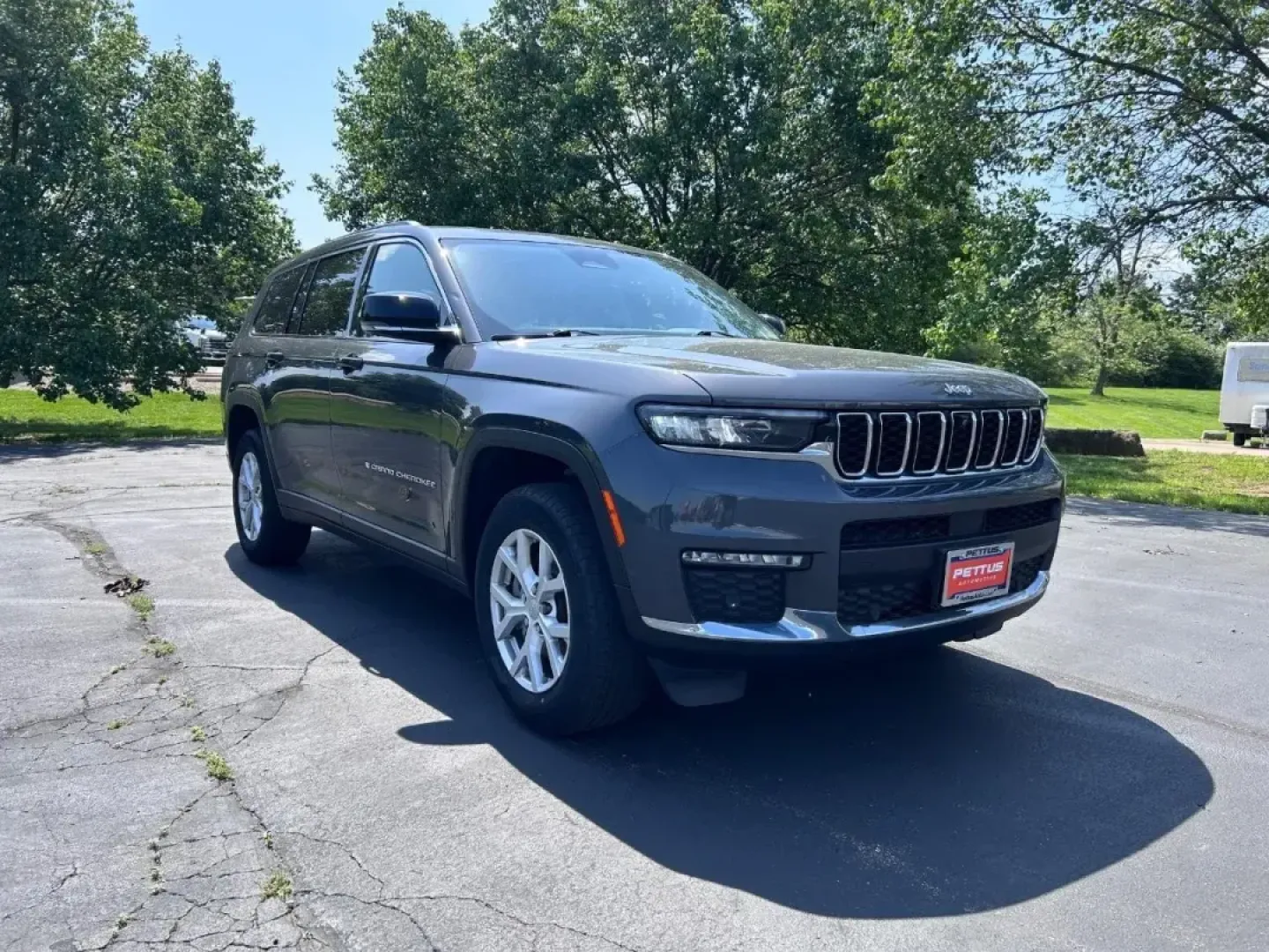 2022 /Global Black Leather Jeep Grand Cherokee L Limited (1C4RJKBG6N8) with an 3.6L V6 24V VVT UPG I engine, Automatic transmission, located at 970 Woodlawn Dr., Farmington, MO, 63640, (573) 431-7800, 37.825642, -90.468674 - USED 2022 Jeep Grand Cherokee L Limited from Pettus CDJR Farmington, Farmington MO. - Photo#0
