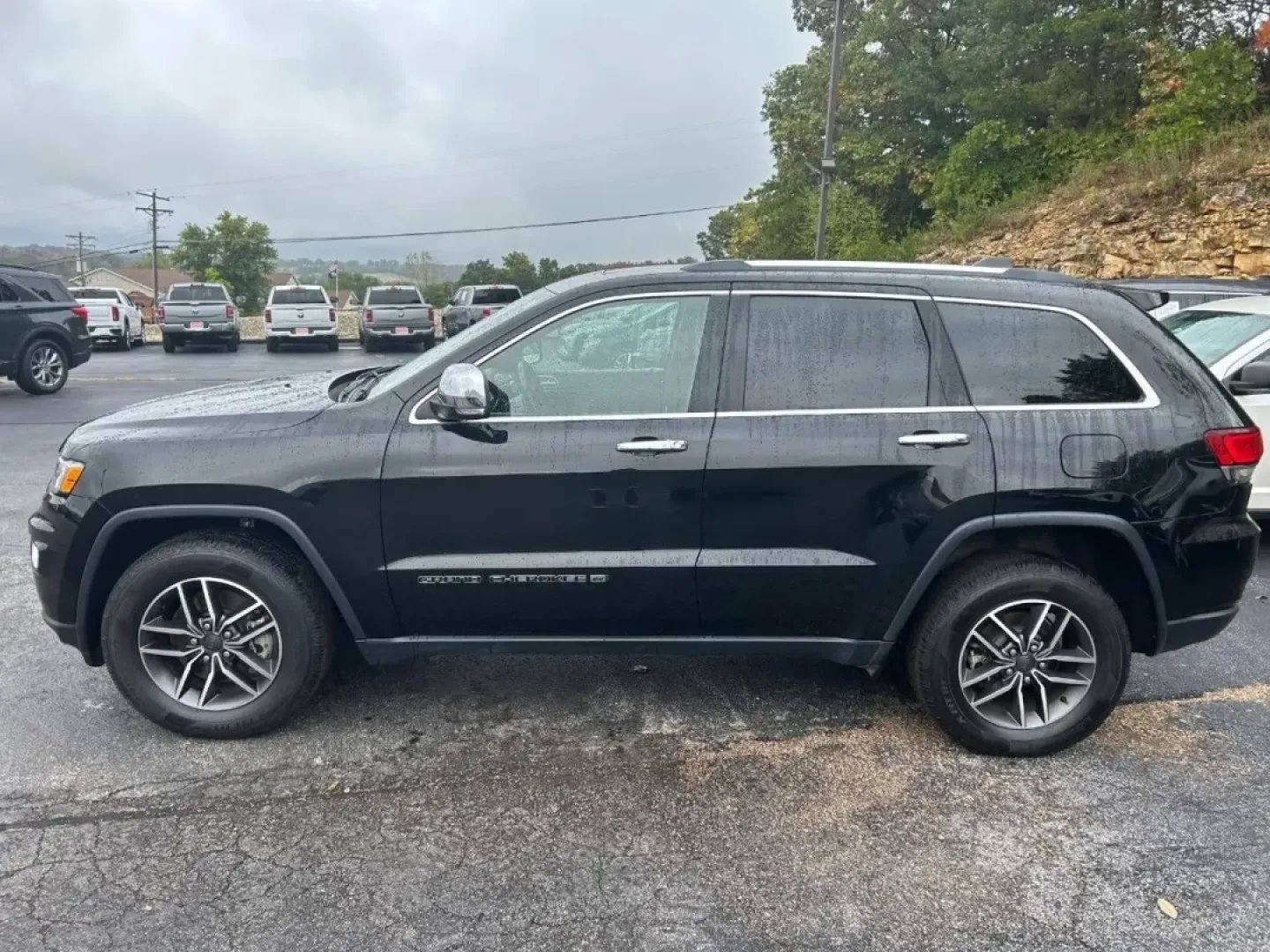 2022 /Black Jeep Grand Cherokee Limited (1C4RJFBG4NC) with an Other engine, located at 12830 Highway 21, De Soto, MO, 63020, (636) 337-7777, 38.153099, -90.573624 - ### Discover Your Next Adventure with the 2022 Jeep Grand Cherokee at Pettus Ford De Soto!<br /> <br /> Are you ready to elevate your lifestyle with a versatile vehicle that can handle any adventure? Whether you're a growing family seeking comfort, a weekend warrior craving off-road excursions, or s - Photo#1