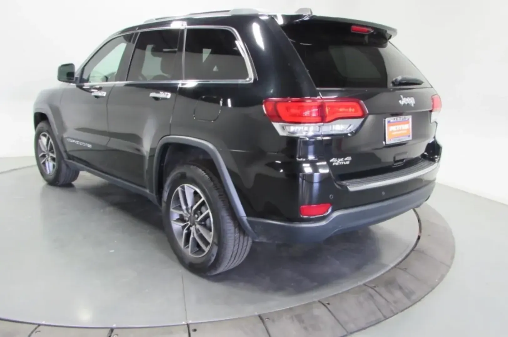 2022 /Black Jeep Grand Cherokee Limited (1C4RJFBG4NC) with an Other engine, located at 12830 Highway 21, De Soto, MO, 63020, (636) 337-7777, 38.153099, -90.573624 - ### Discover Your Next Adventure with the 2022 Jeep Grand Cherokee at Pettus Ford De Soto!<br /> <br /> Are you ready to elevate your lifestyle with a versatile vehicle that can handle any adventure? Whether you're a growing family seeking comfort, a weekend warrior craving off-road excursions, or s - Photo#3