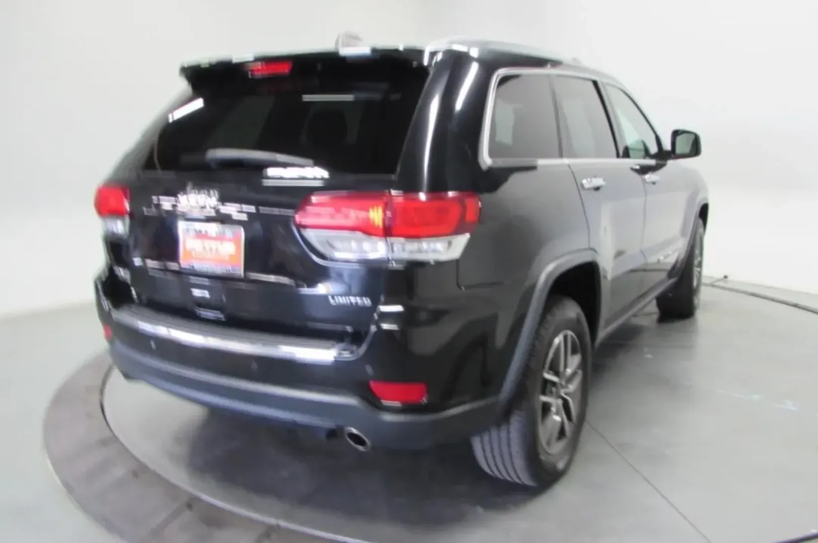 2022 /Black Jeep Grand Cherokee Limited (1C4RJFBG4NC) with an Other engine, located at 12830 Highway 21, De Soto, MO, 63020, (636) 337-7777, 38.153099, -90.573624 - ### Discover Your Next Adventure with the 2022 Jeep Grand Cherokee at Pettus Ford De Soto!<br /> <br /> Are you ready to elevate your lifestyle with a versatile vehicle that can handle any adventure? Whether you're a growing family seeking comfort, a weekend warrior craving off-road excursions, or s - Photo#5