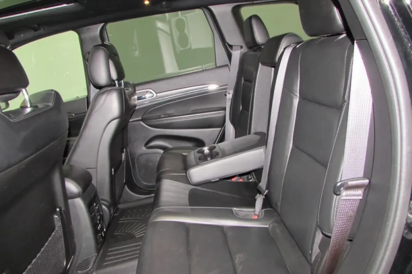 2022 /Black Jeep Grand Cherokee Limited (1C4RJFBG4NC) with an Other engine, located at 12830 Highway 21, De Soto, MO, 63020, (636) 337-7777, 38.153099, -90.573624 - ### Discover Your Next Adventure with the 2022 Jeep Grand Cherokee at Pettus Ford De Soto!<br /> <br /> Are you ready to elevate your lifestyle with a versatile vehicle that can handle any adventure? Whether you're a growing family seeking comfort, a weekend warrior craving off-road excursions, or s - Photo#21