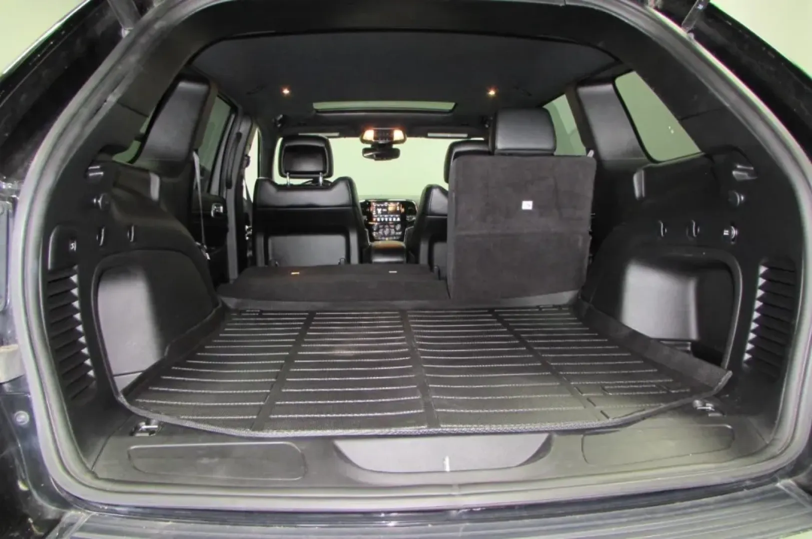 2022 /Black Jeep Grand Cherokee Limited (1C4RJFBG4NC) with an Other engine, located at 12830 Highway 21, De Soto, MO, 63020, (636) 337-7777, 38.153099, -90.573624 - ### Discover Your Next Adventure with the 2022 Jeep Grand Cherokee at Pettus Ford De Soto!<br /> <br /> Are you ready to elevate your lifestyle with a versatile vehicle that can handle any adventure? Whether you're a growing family seeking comfort, a weekend warrior craving off-road excursions, or s - Photo#26
