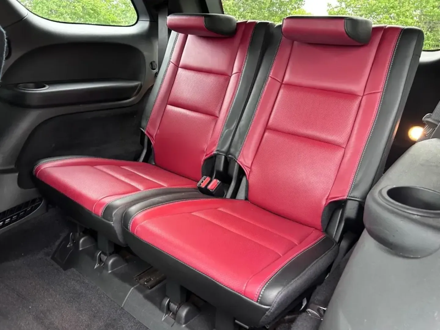 2022 /Red/Black Leather Dodge Durango R/T (1C4SDJCT8NC) with an 5.7L V8 HEMI MDS VVT engine, Automatic transmission, located at 970 Woodlawn Dr., Farmington, MO, 63640, (573) 431-7800, 37.825642, -90.468674 - Elevate your family adventures with this stunning 2022 Dodge Durango R/T, available now at Pettus CDJR Farmington! Perfectly designed for growing families or anyone who loves weekend road trips, this SUV combines power, luxury, and space, making it an ideal choice for those seeking quality used vehi - Photo#8