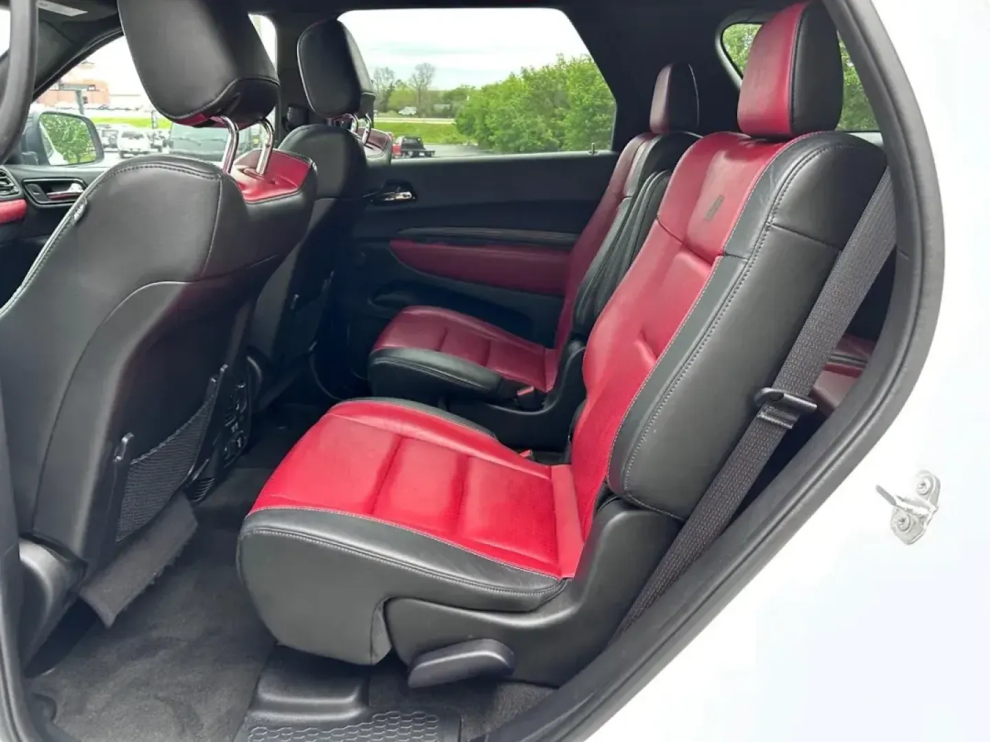 2022 /Red/Black Leather Dodge Durango R/T (1C4SDJCT8NC) with an 5.7L V8 HEMI MDS VVT engine, Automatic transmission, located at 970 Woodlawn Dr., Farmington, MO, 63640, (573) 431-7800, 37.825642, -90.468674 - Elevate your family adventures with this stunning 2022 Dodge Durango R/T, available now at Pettus CDJR Farmington! Perfectly designed for growing families or anyone who loves weekend road trips, this SUV combines power, luxury, and space, making it an ideal choice for those seeking quality used vehi - Photo#9