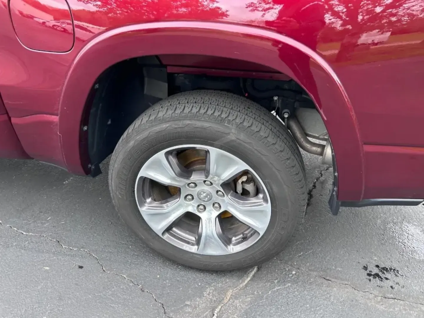 2022 /Black Leather Ram 1500 Laramie (1C6SRFJT3NN) with an 5.7L engine, located at 970 Woodlawn Dr., Farmington, MO, 63640, (573) 431-7800, 37.825642, -90.468674 - **Unleash Your Adventurous Spirit with the 2022 Ram 1500 Laramie at Pettus CDJR Farmington!**<br /> <br /> Are you ready to elevate your driving experience? Whether you're navigating your daily commute, embarking on a weekend getaway, or tackling tough job sites, the 2022 Ram 1500 Laramie is your ul - Photo#4