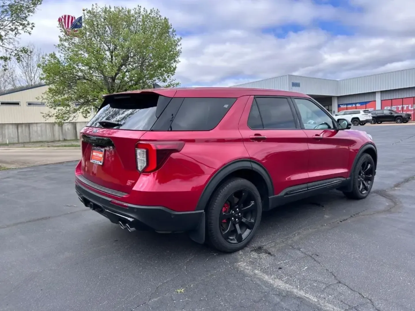 2022 /Ebony Leather Ford Explorer ST (1FM5K8GC1NG) with an 3.0L EcoBoost V6 engine, Automatic transmission, located at 970 Woodlawn Dr., Farmington, MO, 63640, (573) 431-7800, 37.825642, -90.468674 - **Explore Your Next Adventure with the 2022 Ford Explorer ST Ready for Family Fun and Weekend Getaways!**<br /> <br /> If you're on the hunt for an SUV that perfectly blends family functionality with sporty performance, look no further than this stunning **2022 Ford Explorer ST** available at **Pet - Photo#1