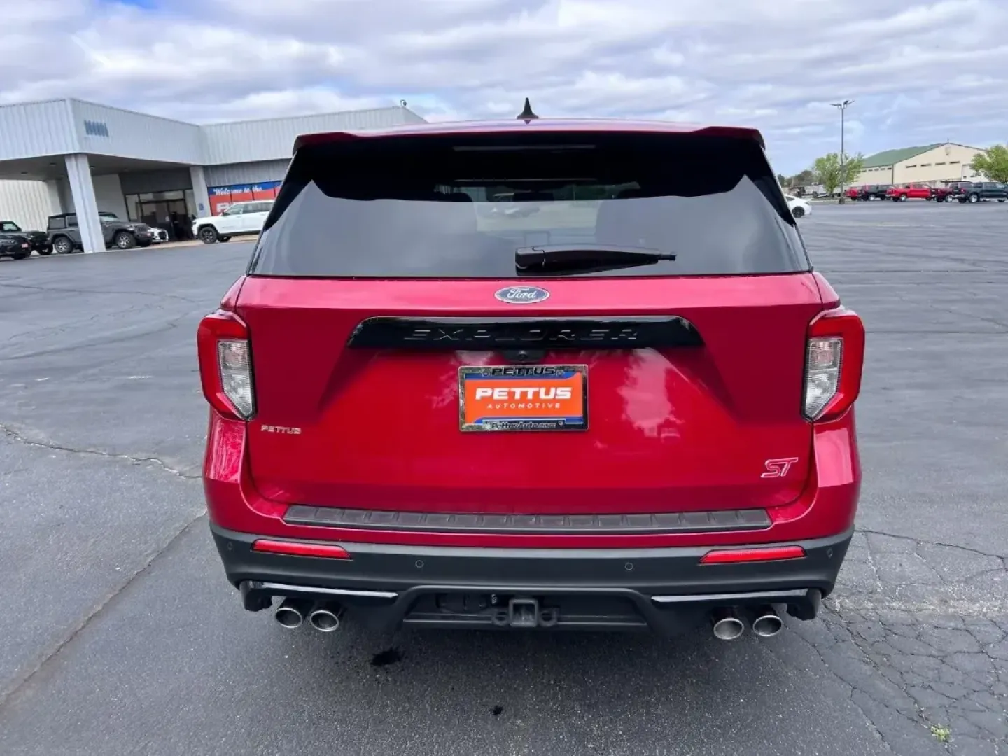 2022 /Ebony Leather Ford Explorer ST (1FM5K8GC1NG) with an 3.0L EcoBoost V6 engine, Automatic transmission, located at 970 Woodlawn Dr., Farmington, MO, 63640, (573) 431-7800, 37.825642, -90.468674 - **Explore Your Next Adventure with the 2022 Ford Explorer ST Ready for Family Fun and Weekend Getaways!**<br /> <br /> If you're on the hunt for an SUV that perfectly blends family functionality with sporty performance, look no further than this stunning **2022 Ford Explorer ST** available at **Pet - Photo#2