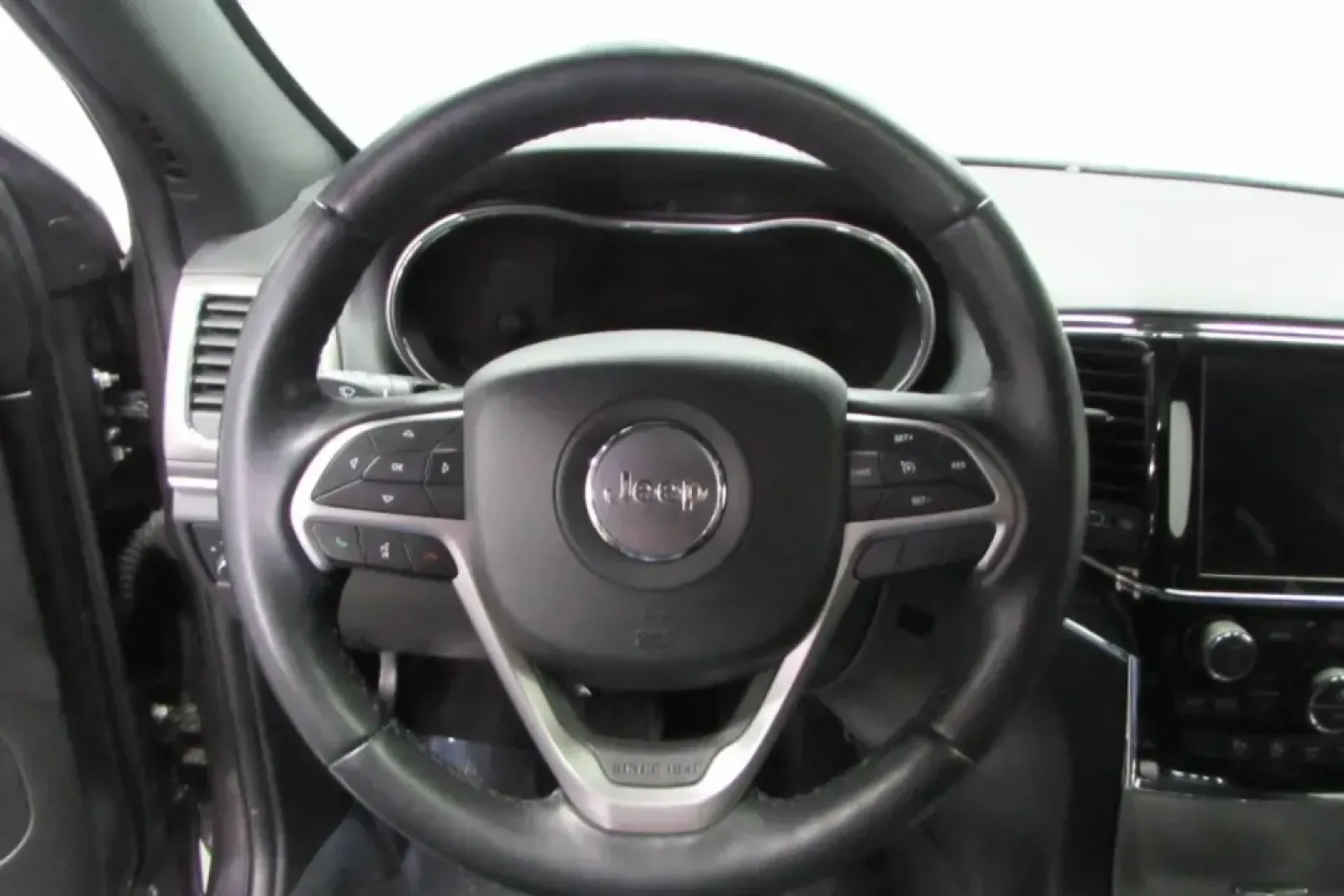 2021 /Black Leather Jeep Grand Cherokee Limited (1C4RJFBG9MC) with an Other engine, Automatic transmission, located at 12830 Highway 21, De Soto, MO, 63020, (636) 337-7777, 38.153099, -90.573624 - Discover your next adventure with the 2021 Jeep Grand Cherokee Limited, available now at Pettus CDJR DeSoto, your premier OEM dealership located at 12830 Highway 21, De Soto, MO 63020. This versatile SUV is ideal for families seeking space and comfort, adventurers eager to explore off-the-beaten-pat - Photo#11