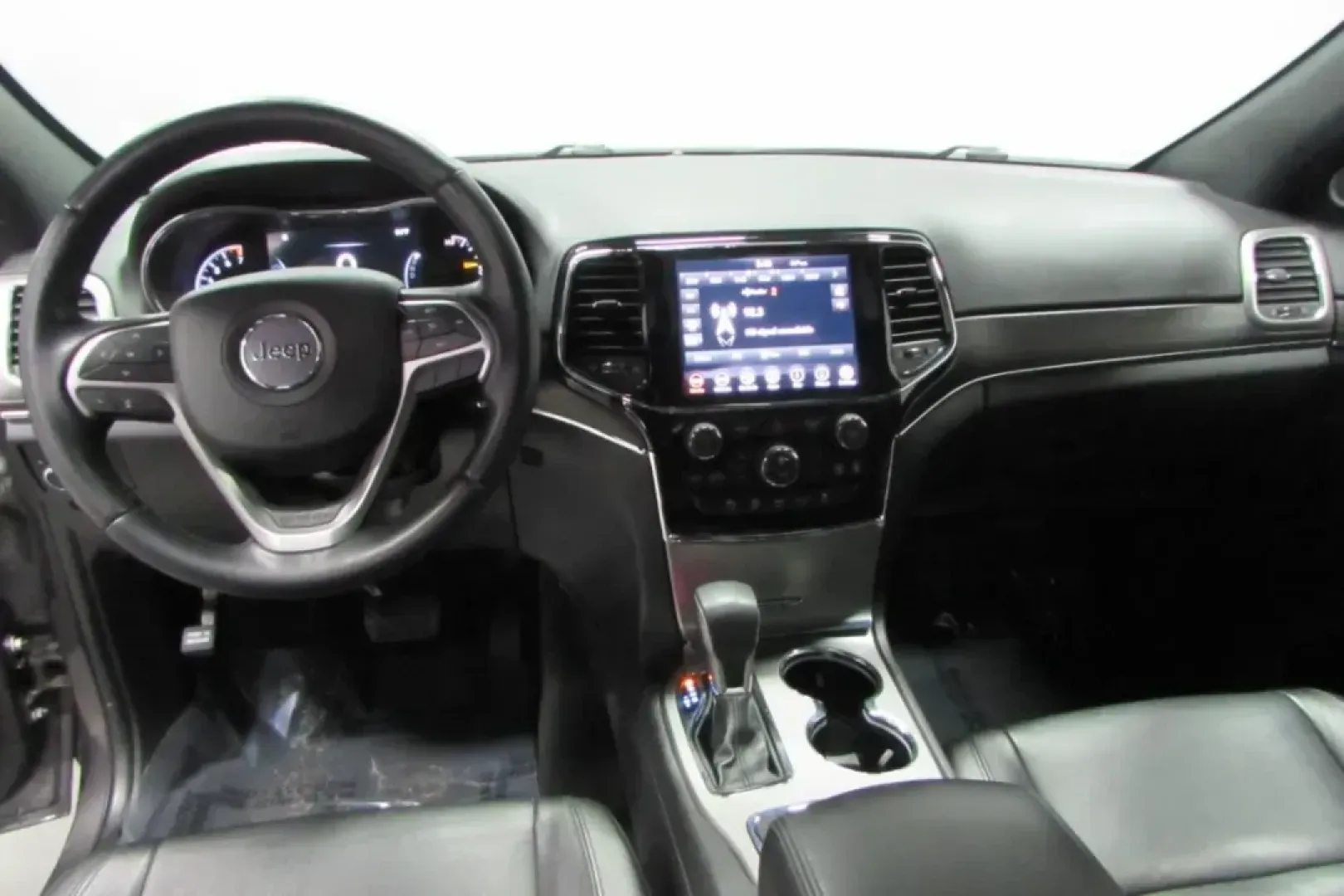 2021 /Black Leather Jeep Grand Cherokee Limited (1C4RJFBG9MC) with an Other engine, Automatic transmission, located at 12830 Highway 21, De Soto, MO, 63020, (636) 337-7777, 38.153099, -90.573624 - Discover your next adventure with the 2021 Jeep Grand Cherokee Limited, available now at Pettus CDJR DeSoto, your premier OEM dealership located at 12830 Highway 21, De Soto, MO 63020. This versatile SUV is ideal for families seeking space and comfort, adventurers eager to explore off-the-beaten-pat - Photo#19