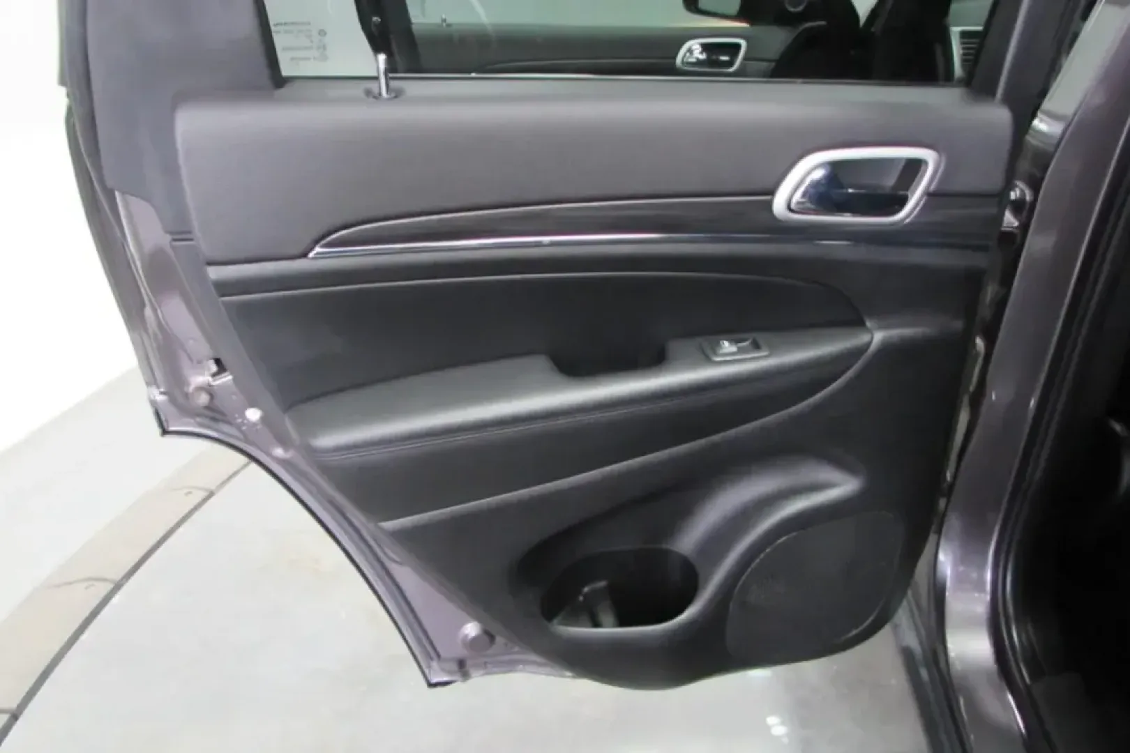 2021 /Black Leather Jeep Grand Cherokee Limited (1C4RJFBG9MC) with an Other engine, Automatic transmission, located at 12830 Highway 21, De Soto, MO, 63020, (636) 337-7777, 38.153099, -90.573624 - Discover your next adventure with the 2021 Jeep Grand Cherokee Limited, available now at Pettus CDJR DeSoto, your premier OEM dealership located at 12830 Highway 21, De Soto, MO 63020. This versatile SUV is ideal for families seeking space and comfort, adventurers eager to explore off-the-beaten-pat - Photo#20