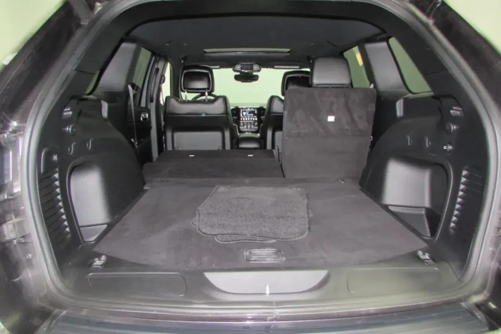 2021 /Black Leather Jeep Grand Cherokee Limited (1C4RJFBG9MC) with an Other engine, Automatic transmission, located at 12830 Highway 21, De Soto, MO, 63020, (636) 337-7777, 38.153099, -90.573624 - Discover your next adventure with the 2021 Jeep Grand Cherokee Limited, available now at Pettus CDJR DeSoto, your premier OEM dealership located at 12830 Highway 21, De Soto, MO 63020. This versatile SUV is ideal for families seeking space and comfort, adventurers eager to explore off-the-beaten-pat - Photo#23