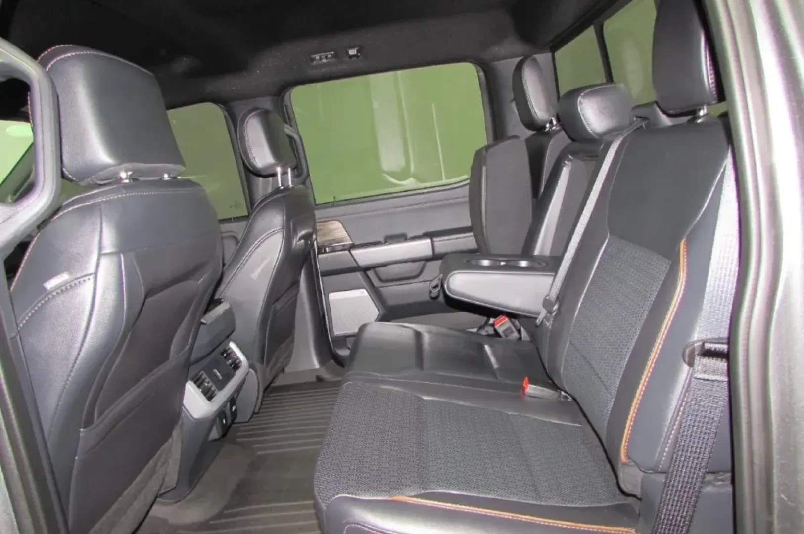 2024 /Black Ford F-150 LARIAT (1FTFW5L56RF) with an Other engine, located at 12836 Highway 21, De Soto, MO, 63020, (636) 337-7777, 38.151867, -90.575615 - **Unleash Your Adventures with the 2024 Ford F-150 Lariat at Pettus Ford De Soto!**<br /> <br /> Are you ready to elevate your daily commute or weekend adventures? Look no further than the 2024 Ford F-150 Lariat, a truck that embodies power, comfort, and rugged sophistication. Perfect for growing fa - Photo#30