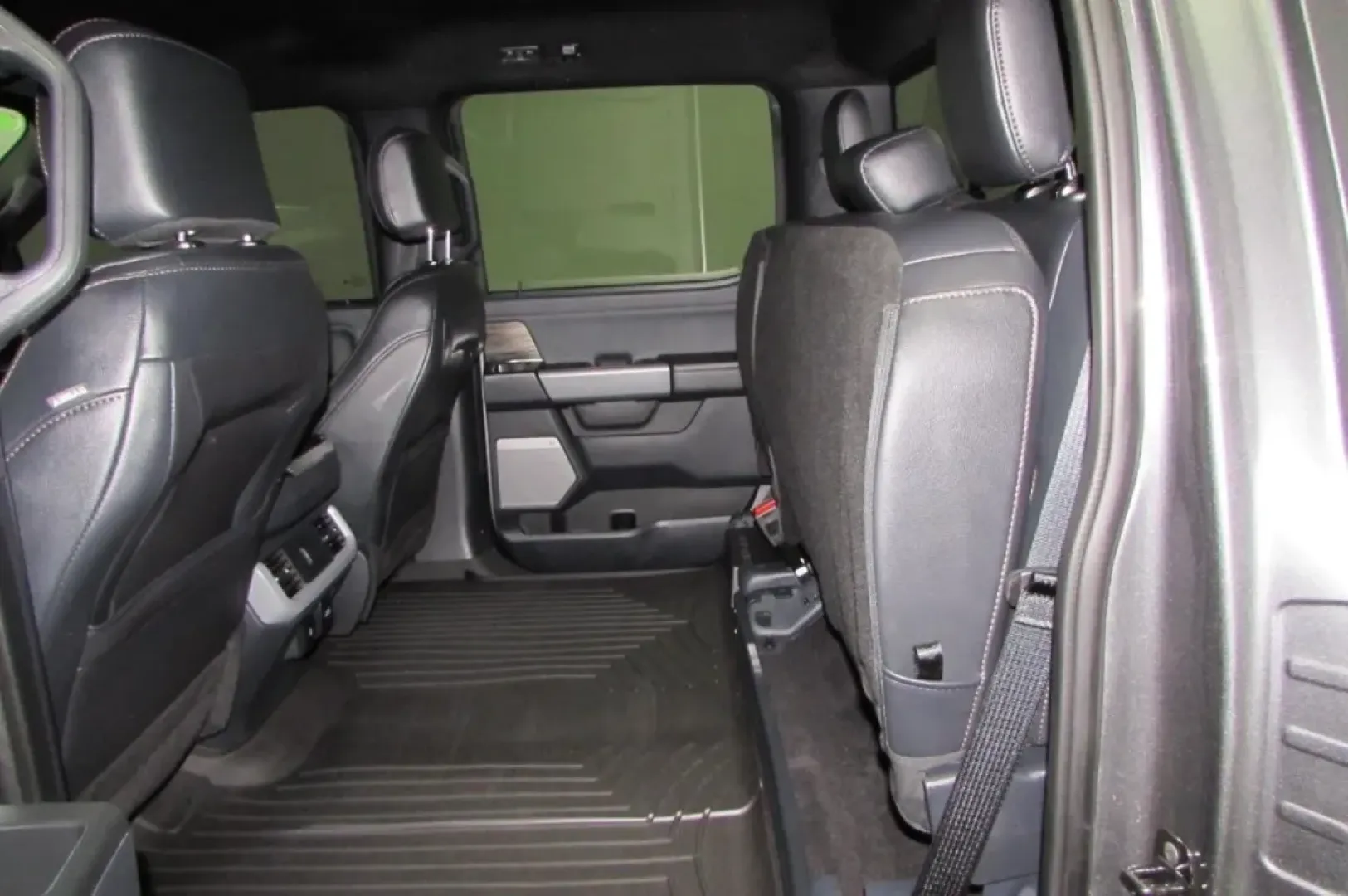 2024 /Black Ford F-150 LARIAT (1FTFW5L56RF) with an Other engine, located at 12836 Highway 21, De Soto, MO, 63020, (636) 337-7777, 38.151867, -90.575615 - **Unleash Your Adventures with the 2024 Ford F-150 Lariat at Pettus Ford De Soto!**<br /> <br /> Are you ready to elevate your daily commute or weekend adventures? Look no further than the 2024 Ford F-150 Lariat, a truck that embodies power, comfort, and rugged sophistication. Perfect for growing fa - Photo#32