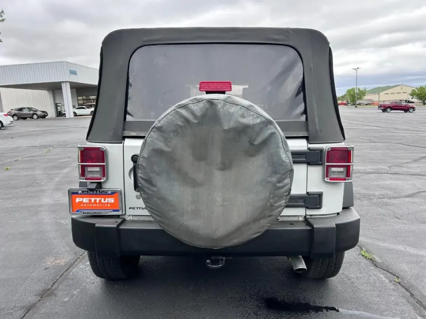 2008 /Dark/Medium Slate Gray Cloth Jeep Wrangler Unlimited X (1J4GA39108L) with an 3.8L OHV 12-valve SMPI V6 engine, located at 970 Woodlawn Dr., Farmington, MO, 63640, (573) 431-7800, 37.825642, -90.468674 - **Adventure Awaits: Discover the 2008 Jeep Wrangler Unlimited X at Pettus CDJR Farmington!**<br /> <br /> Are you ready to embrace the spirit of adventure? If you're looking for a vehicle that can take you off the beaten path and provide exhilarating experiences, the 2008 Jeep Wrangler Unlimited X i - Photo#2