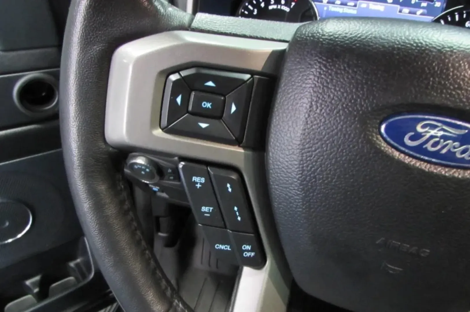 2021 /Ebony Leather Ford Expedition XLT (1FMJU1JT2ME) with an Other engine, Automatic transmission, located at 12836 Highway 21, De Soto, MO, 63020, (636) 337-7777, 38.151867, -90.575615 - **Discover Your Next Adventure with the 2021 Ford Expedition XLT at Pettus Ford De Soto** <br /> <br /> Are you ready to elevate your family's adventures or tackle your daily commute with style and comfort? Look no further than the 2021 Ford Expedition XLT, available now at Pettus Ford De Soto! Wit - Photo#15