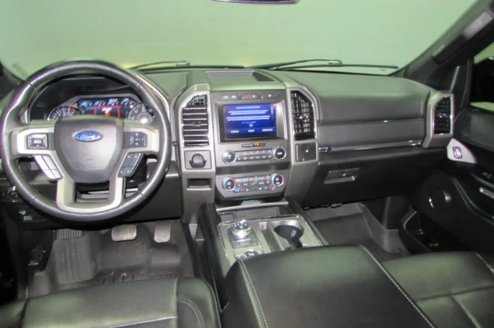 2021 /Ebony Leather Ford Expedition XLT (1FMJU1JT2ME) with an Other engine, Automatic transmission, located at 12836 Highway 21, De Soto, MO, 63020, (636) 337-7777, 38.151867, -90.575615 - **Discover Your Next Adventure with the 2021 Ford Expedition XLT at Pettus Ford De Soto** <br /> <br /> Are you ready to elevate your family's adventures or tackle your daily commute with style and comfort? Look no further than the 2021 Ford Expedition XLT, available now at Pettus Ford De Soto! Wit - Photo#21