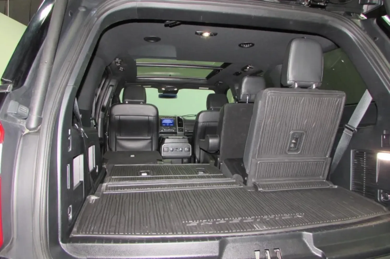 2021 /Ebony Leather Ford Expedition XLT (1FMJU1JT2ME) with an Other engine, Automatic transmission, located at 12836 Highway 21, De Soto, MO, 63020, (636) 337-7777, 38.151867, -90.575615 - **Discover Your Next Adventure with the 2021 Ford Expedition XLT at Pettus Ford De Soto** <br /> <br /> Are you ready to elevate your family's adventures or tackle your daily commute with style and comfort? Look no further than the 2021 Ford Expedition XLT, available now at Pettus Ford De Soto! Wit - Photo#30