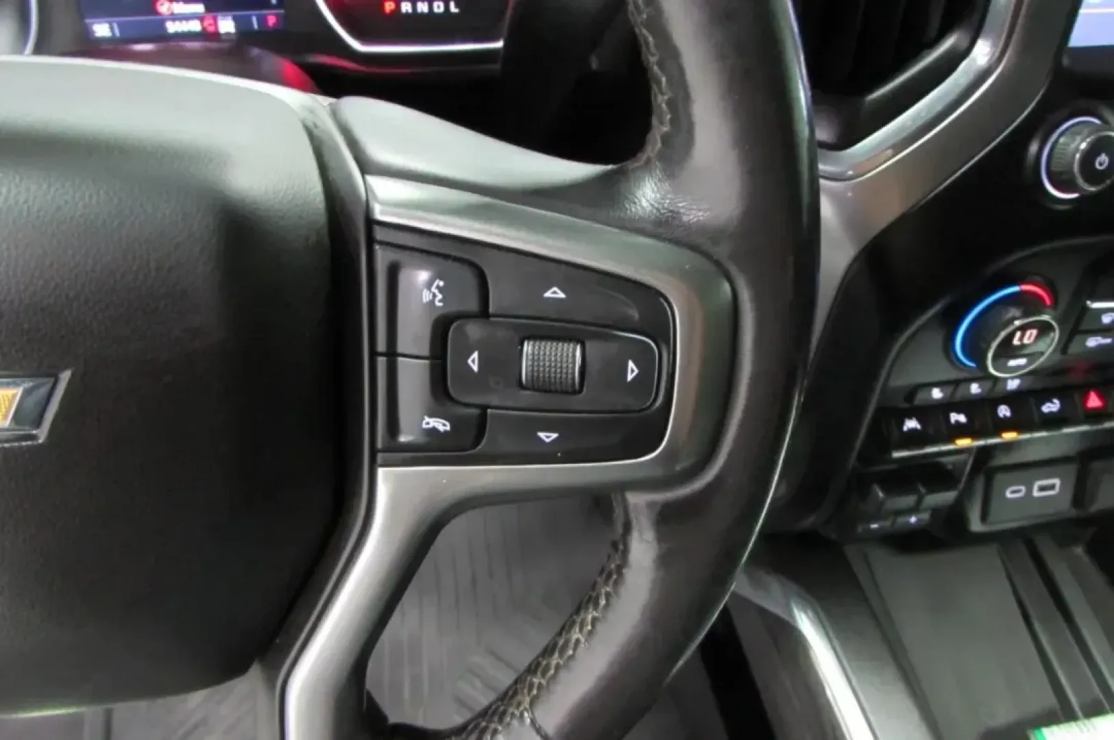 2021 /Gideon/Very Dark Atmosphere Le Chevrolet Silverado 1500 LTZ (1GCUYGEL6MZ) with an Other engine, located at 12836 Highway 21, De Soto, MO, 63020, (636) 337-7777, 38.151867, -90.575615 - **Discover the 2021 Chevrolet Silverado 1500 LTZ The Ultimate Truck for Your Adventurous Lifestyle!**<br /> <br /> If you're searching for an impressive blend of power, comfort, and cutting-edge technology, look no further than the 2021 Chevrolet Silverado 1500 LTZ available at Pettus Ford De Soto. - Photo#13