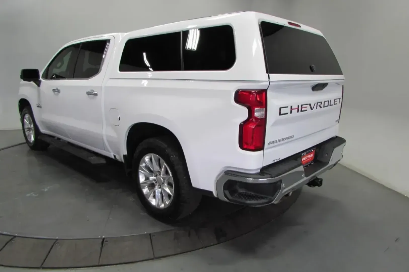 2021 /Gideon/Very Dark Atmosphere Le Chevrolet Silverado 1500 LTZ (1GCUYGEL6MZ) with an Other engine, located at 12836 Highway 21, De Soto, MO, 63020, (636) 337-7777, 38.151867, -90.575615 - **Discover the 2021 Chevrolet Silverado 1500 LTZ The Ultimate Truck for Your Adventurous Lifestyle!**<br /> <br /> If you're searching for an impressive blend of power, comfort, and cutting-edge technology, look no further than the 2021 Chevrolet Silverado 1500 LTZ available at Pettus Ford De Soto. - Photo#27