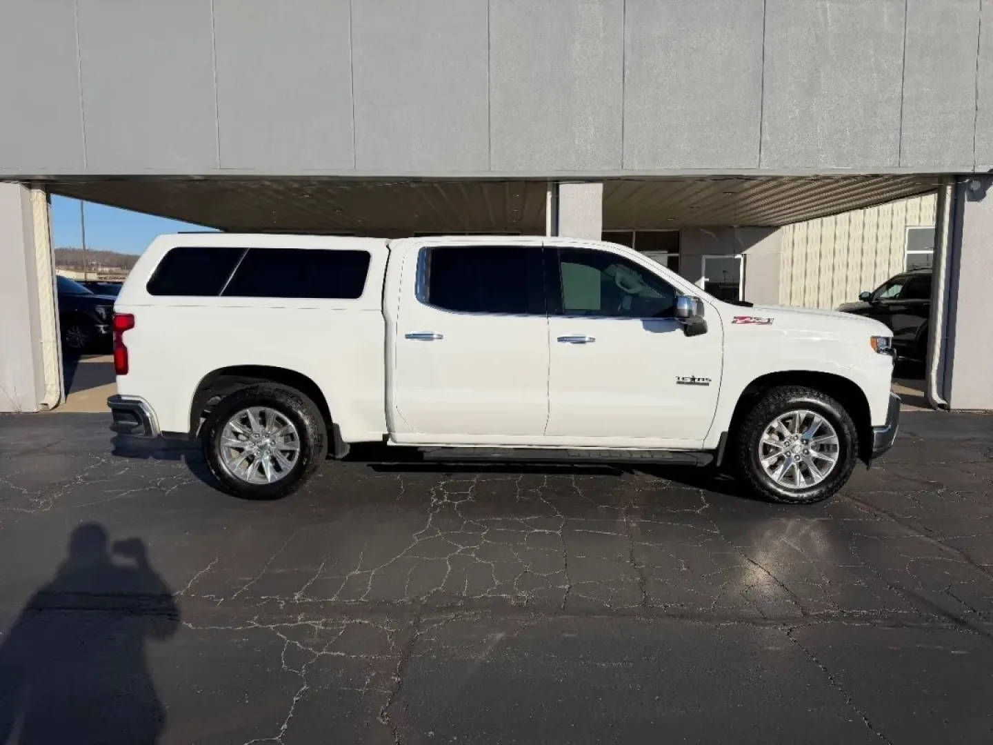 2021 /Jet Black Leather Chevrolet Silverado 1500 LTZ (1GCUYGEL6MZ) with an 6.2L engine, 6A transmission, located at 141 Commercial Dr, Fredericktown, MO, 63645, (573) 783-6432, 37.570087, -90.320648 - **Discover the 2021 Chevrolet Silverado 1500 LTZ The Ultimate Truck for Your Adventurous Lifestyle!**<br /> <br /> If you're searching for an impressive blend of power, comfort, and cutting-edge technology, look no further than the 2021 Chevrolet Silverado 1500 LTZ available at Pettus Ford De Soto. - Photo#1