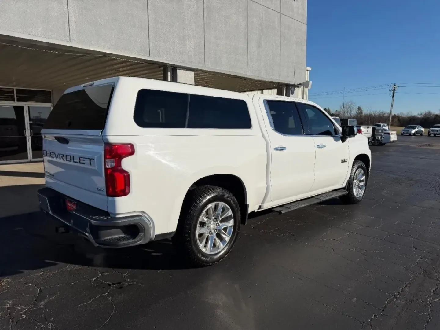 2021 /Jet Black Leather Chevrolet Silverado 1500 LTZ (1GCUYGEL6MZ) with an 6.2L engine, 6A transmission, located at 141 Commercial Dr, Fredericktown, MO, 63645, (573) 783-6432, 37.570087, -90.320648 - **Discover the 2021 Chevrolet Silverado 1500 LTZ The Ultimate Truck for Your Adventurous Lifestyle!**<br /> <br /> If you're searching for an impressive blend of power, comfort, and cutting-edge technology, look no further than the 2021 Chevrolet Silverado 1500 LTZ available at Pettus Ford De Soto. - Photo#2