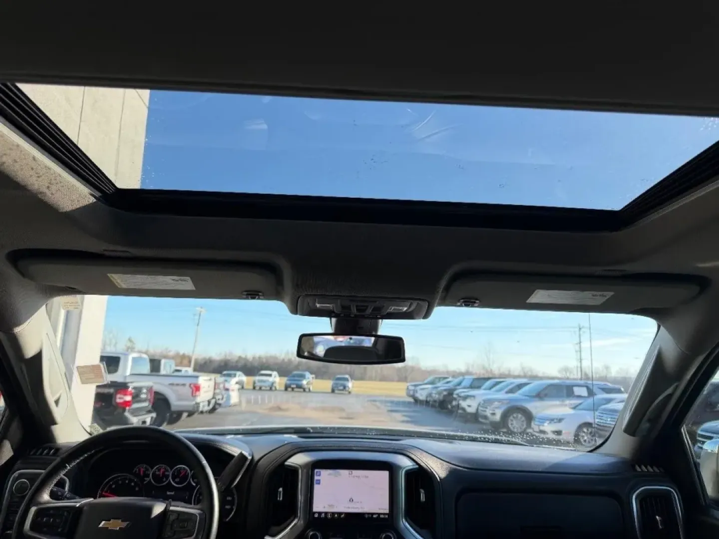 2021 /Jet Black Leather Chevrolet Silverado 1500 LTZ (1GCUYGEL6MZ) with an 6.2L engine, 6A transmission, located at 141 Commercial Dr, Fredericktown, MO, 63645, (573) 783-6432, 37.570087, -90.320648 - **Discover the 2021 Chevrolet Silverado 1500 LTZ The Ultimate Truck for Your Adventurous Lifestyle!**<br /> <br /> If you're searching for an impressive blend of power, comfort, and cutting-edge technology, look no further than the 2021 Chevrolet Silverado 1500 LTZ available at Pettus Ford De Soto. - Photo#9