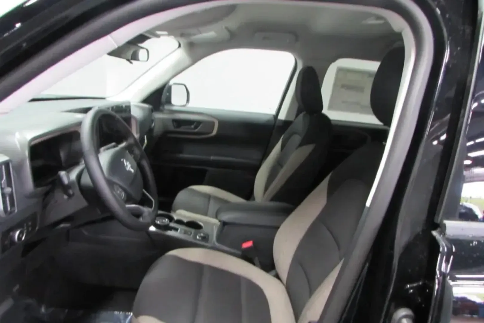 2025 /Ebony Cloth Ford Bronco Sport Big Bend (3FMCR9BN5SR) with an 1.5L EcoBoost engine, Automatic transmission, located at 12836 Highway 21, De Soto, MO, 63020, (636) 337-7777, 38.151867, -90.575615 - Adventure awaits with the 2025 Ford Bronco Sport Big Bend, a versatile SUV designed for those who crave both excitement and practicality in their daily life. Whether you're navigating the bustling streets of De Soto, MO, or tackling weekend road trips to local attractions like the scenic Huzzah Cons - Photo#42