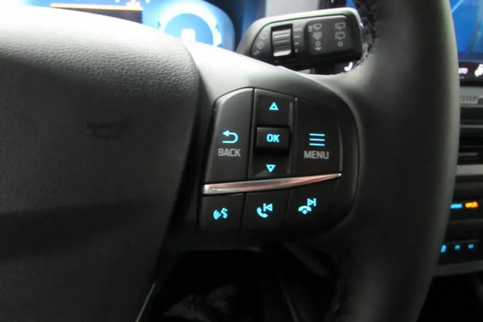 2025 /Platinum Blue Leather Trimmed Ford Bronco Sport Outer Banks (3FMCR9CN9SR) with an 1.5L EcoBoost engine, Automatic transmission, located at 12836 Highway 21, De Soto, MO, 63020, (636) 337-7777, 38.151867, -90.575615 - NEW 2025 Ford Bronco Sport Outer Banks from Pettus Ford De Soto, De Soto MO. - Photo#16