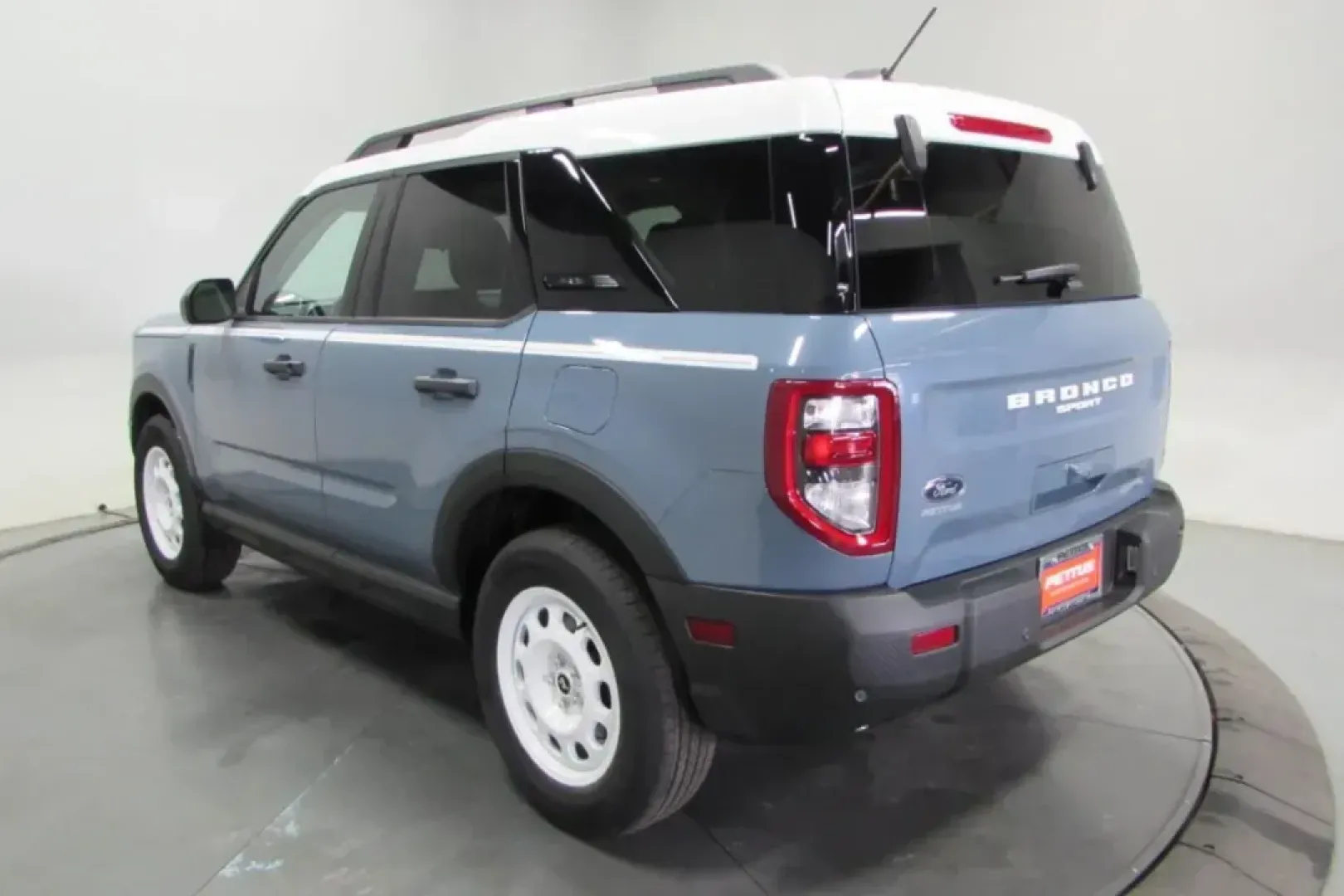 2025 /Navy Pier Cloth Ford Bronco Sport Heritage (3FMCR9GN5SR) with an 1.5L EcoBoost engine, Automatic transmission, located at 12836 Highway 21, De Soto, MO, 63020, (636) 337-7777, 38.151867, -90.575615 - **Adventure Awaits: Discover the 2025 Ford Bronco Sport Heritage at Pettus Ford De Soto!**<br /> <br /> Are you ready to elevate your adventures and make unforgettable memories? The 2025 Ford Bronco Sport Heritage, available at Pettus Ford De Soto, is the perfect companion for weekend getaways, outd - Photo#5