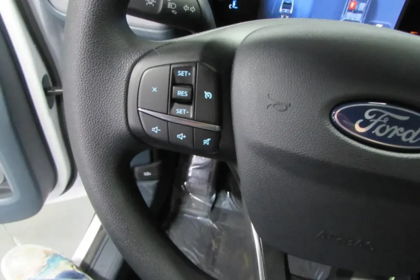 2025 /Black Onyx/Dark Slate Cloth Ford Maverick XL (3FTTW8A33SR) with an 2.5L Hybrid engine, Automatic transmission, located at 12836 Highway 21, De Soto, MO, 63020, (636) 337-7777, 38.151867, -90.575615 - NEW 2025 Ford Maverick XL from Pettus Ford De Soto, De Soto MO. - Photo#16