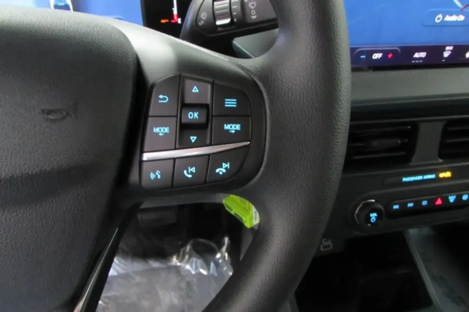 2025 /Black Onyx/Dark Slate Cloth Ford Maverick XL (3FTTW8A33SR) with an 2.5L Hybrid engine, Automatic transmission, located at 12836 Highway 21, De Soto, MO, 63020, (636) 337-7777, 38.151867, -90.575615 - NEW 2025 Ford Maverick XL from Pettus Ford De Soto, De Soto MO. - Photo#17
