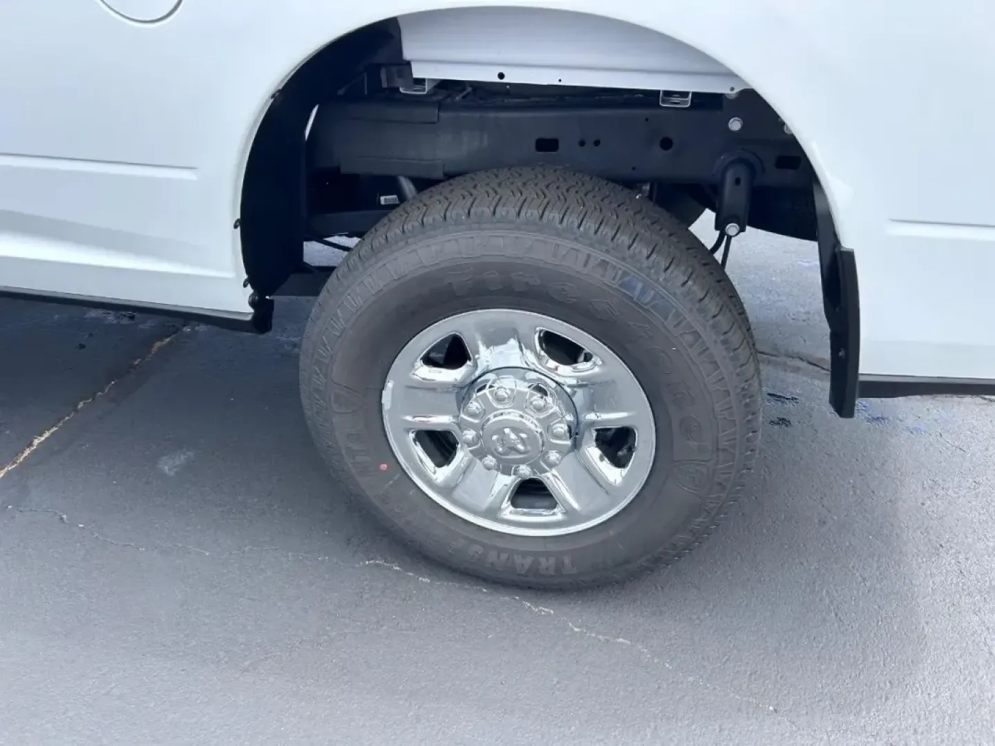 2025 /Diesel Gray/Black Cloth Ram 2500 Tradesman (3C6UR5HJXSG) with an 6.4L V8 HEMI HD engine, located at 970 Woodlawn Dr., Farmington, MO, 63640, (573) 431-7800, 37.825642, -90.468674 - **Conquer Every Terrain with the 2025 Ram 2500 Tradesman-Perfect for Adventurers and Daily Drivers Alike!**<br /> <br /> If you're searching for a powerhouse that seamlessly blends rugged capability with modern convenience, look no further than this striking 2025 Ram 2500 Tradesman, now available at - Photo#5