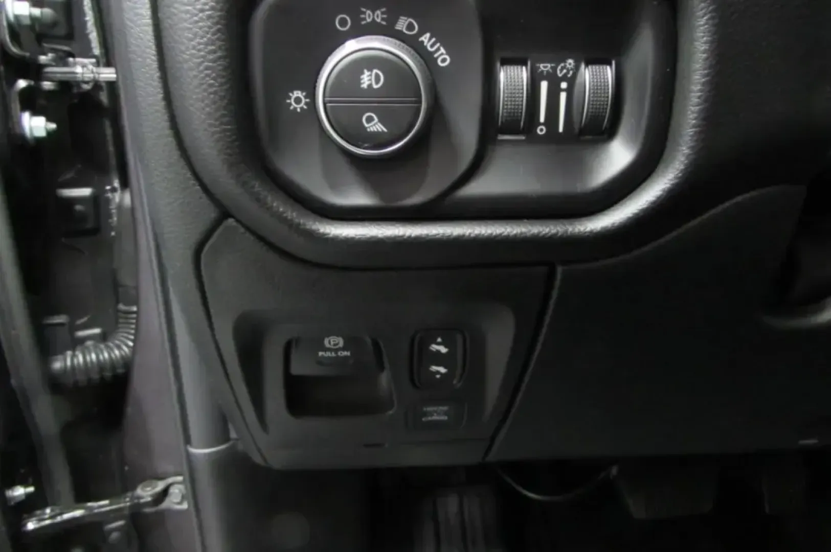 2025 /Black Leather Trimmed Ram 1500 Laramie (1C6SRFJP6SN) with an Other engine, Automatic transmission, located at 12830 Highway 21, De Soto, MO, 63020, (636) 337-7777, 38.153099, -90.573624 - NEW 2025 Ram 1500 Laramie from Pettus Chrysler Dodge Jeep Ram De Soto, De Soto MO. - Photo#16