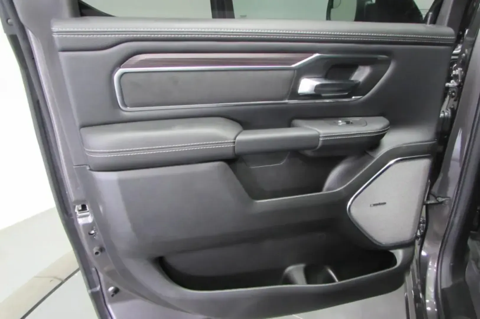 2025 /Black Leather Trimmed Ram 1500 Laramie (1C6SRFJP6SN) with an Other engine, Automatic transmission, located at 12830 Highway 21, De Soto, MO, 63020, (636) 337-7777, 38.153099, -90.573624 - NEW 2025 Ram 1500 Laramie from Pettus Chrysler Dodge Jeep Ram De Soto, De Soto MO. - Photo#28