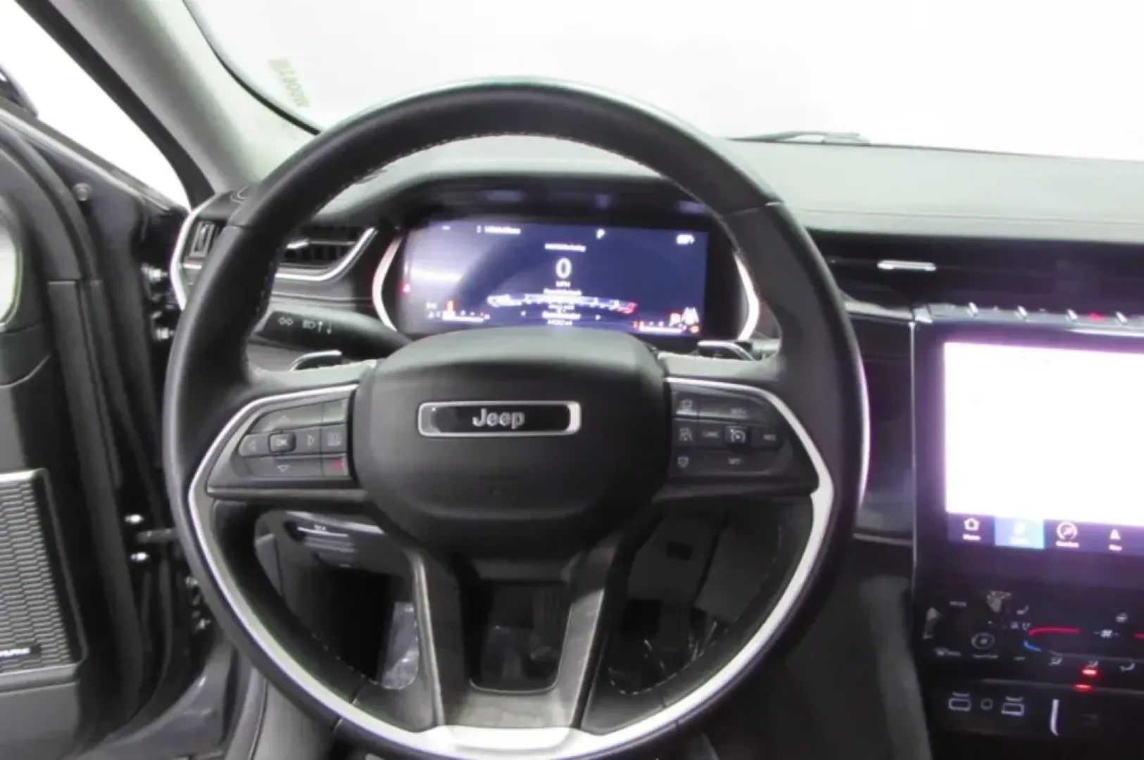 2022 /Global Black Leather Jeep Grand Cherokee Limited (1C4RJKBG1N8) with an Other engine, Automatic transmission, located at 12830 Highway 21, De Soto, MO, 63020, (636) 337-7777, 38.153099, -90.573624 - **Explore Your Next Adventure with the 2022 Jeep Grand Cherokee L Limited at Pettus CDJR DeSoto!**<br /> <br /> Are you ready to elevate your family trips, weekend adventures, or daily commutes? The 2022 Jeep Grand Cherokee L Limited is here to redefine your driving experience with its blend of luxu - Photo#12