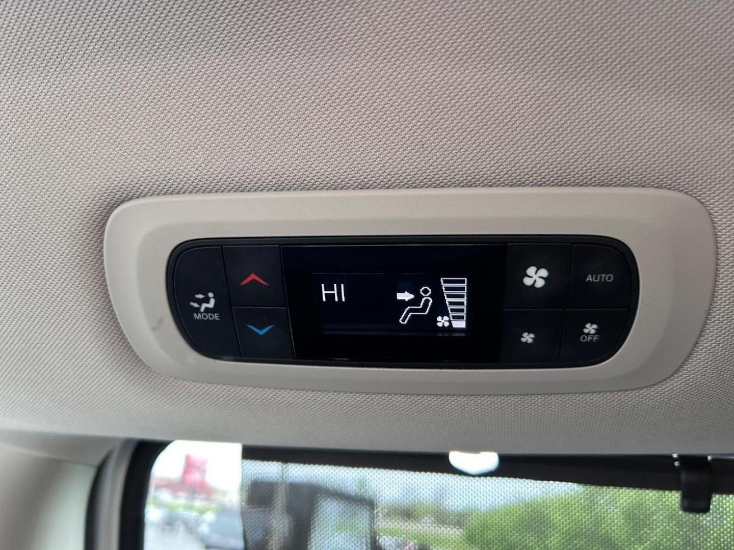 2022 /Black/Alloy/Black Leather Chrysler Pacifica Touring L (2C4RC1BG8NR) with an 3.6L V6 24V VVT UPG I engine, Automatic transmission, located at 970 Woodlawn Dr., Farmington, MO, 63640, (573) 431-7800, 37.825642, -90.468674 - USED 2022 Chrysler Pacifica Touring L from Pettus CDJR Farmington, Farmington MO. - Photo#11