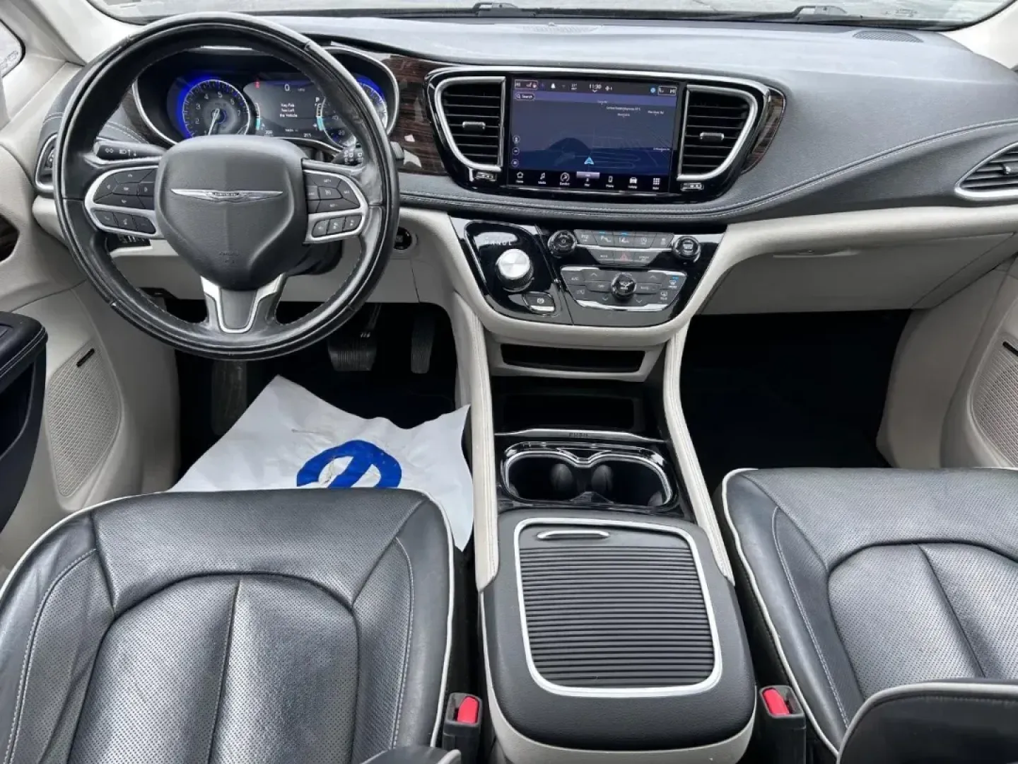 2022 /Black/Alloy/Black Leather Chrysler Pacifica Limited (2C4RC1GG8NR) with an 3.6L V6 24V VVT UPG I engine, Automatic transmission, located at 970 Woodlawn Dr., Farmington, MO, 63640, (573) 431-7800, 37.825642, -90.468674 - **Discover the Ultimate Family Companion: 2022 Chrysler Pacifica Limited in Farmington, MO!**<br /> <br /> Are you searching for the perfect vehicle to elevate your family adventures? Look no further! The 2022 Chrysler Pacifica Limited, available now at Pettus CDJR Farmington, is the ideal minivan f - Photo#12