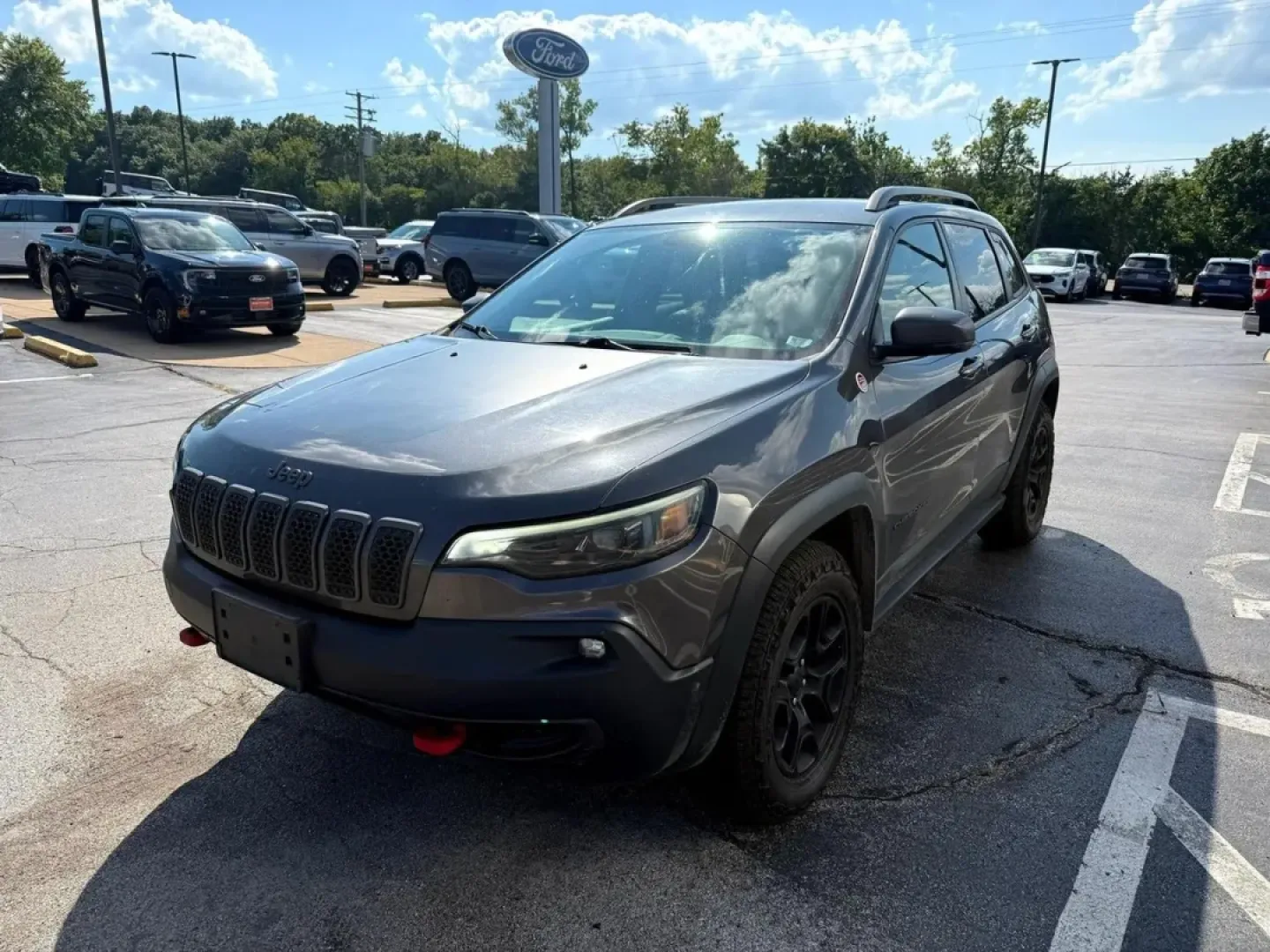 2019 /Black Jeep Cherokee Trailhawk (1C4PJMBX4KD) with an Other engine, located at 12836 Highway 21, De Soto, MO, 63020, (636) 337-7777, 38.151867, -90.575615 - Are you ready to elevate your weekend adventures while enjoying the perks of a reliable everyday vehicle? Look no further than this stunning 2019 Jeep Cherokee, available now at Pettus Ford De Soto. Located at 12836 Missouri Hwy 21, De Soto, MO 63020, our dealership specializes in quality used vehic - Photo#0