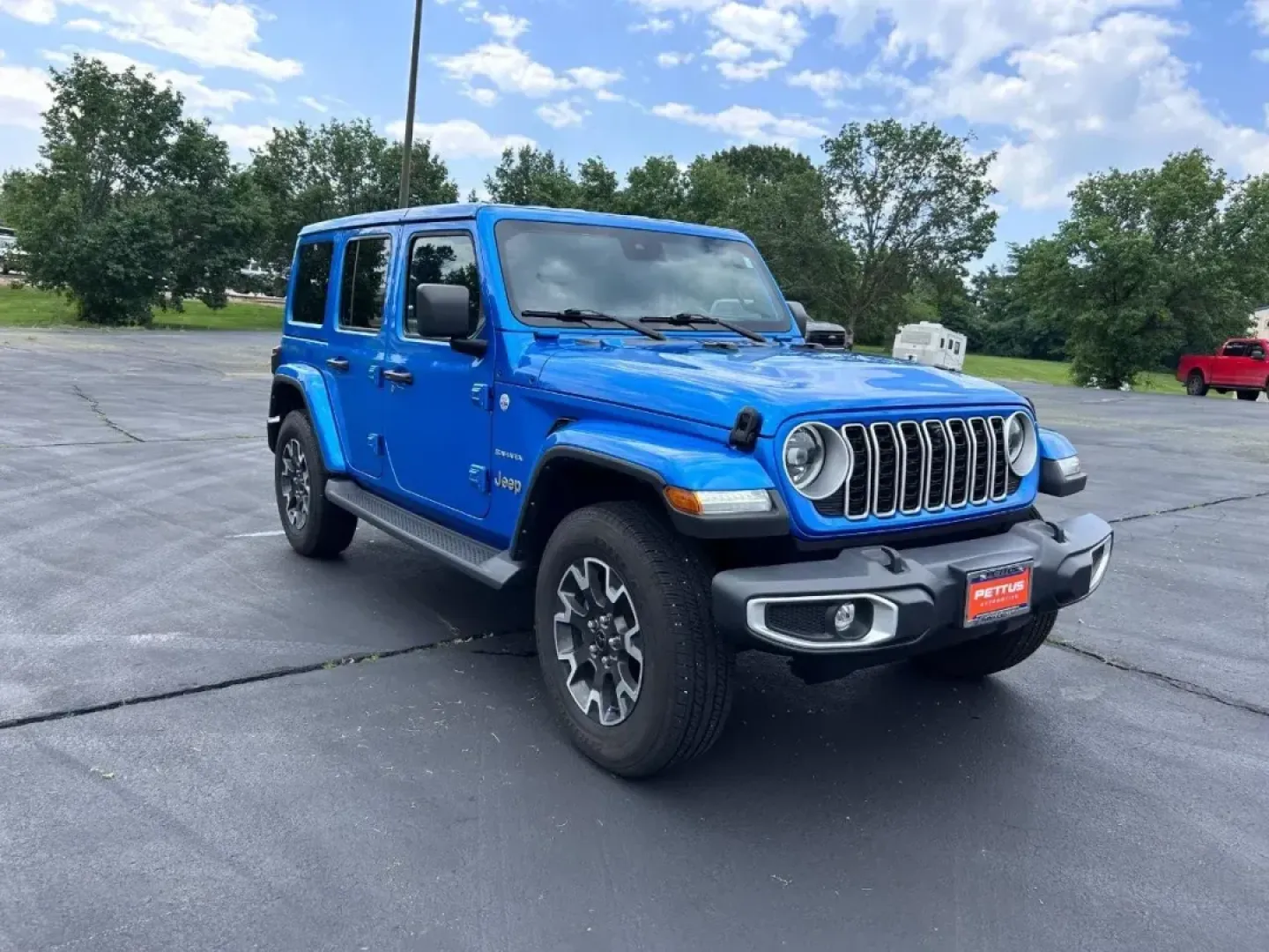 2024 /Black Leather Jeep Wrangler Sahara (1C4PJXEN7RW) with an 2.0L I4 DOHC DI Turbo engine, Automatic transmission, located at 970 Woodlawn Dr., Farmington, MO, 63640, (573) 431-7800, 37.825642, -90.468674 - **Explore the Thrilling Outdoors with the 2024 Jeep Wrangler Sahara at Pettus CDJR Farmington!**<br /> <br /> Are you ready to elevate your adventures? Whether you're navigating your daily commute or hitting the trails for a weekend getaway, the 2024 Jeep Wrangler Sahara is your ultimate companion. - Photo#0