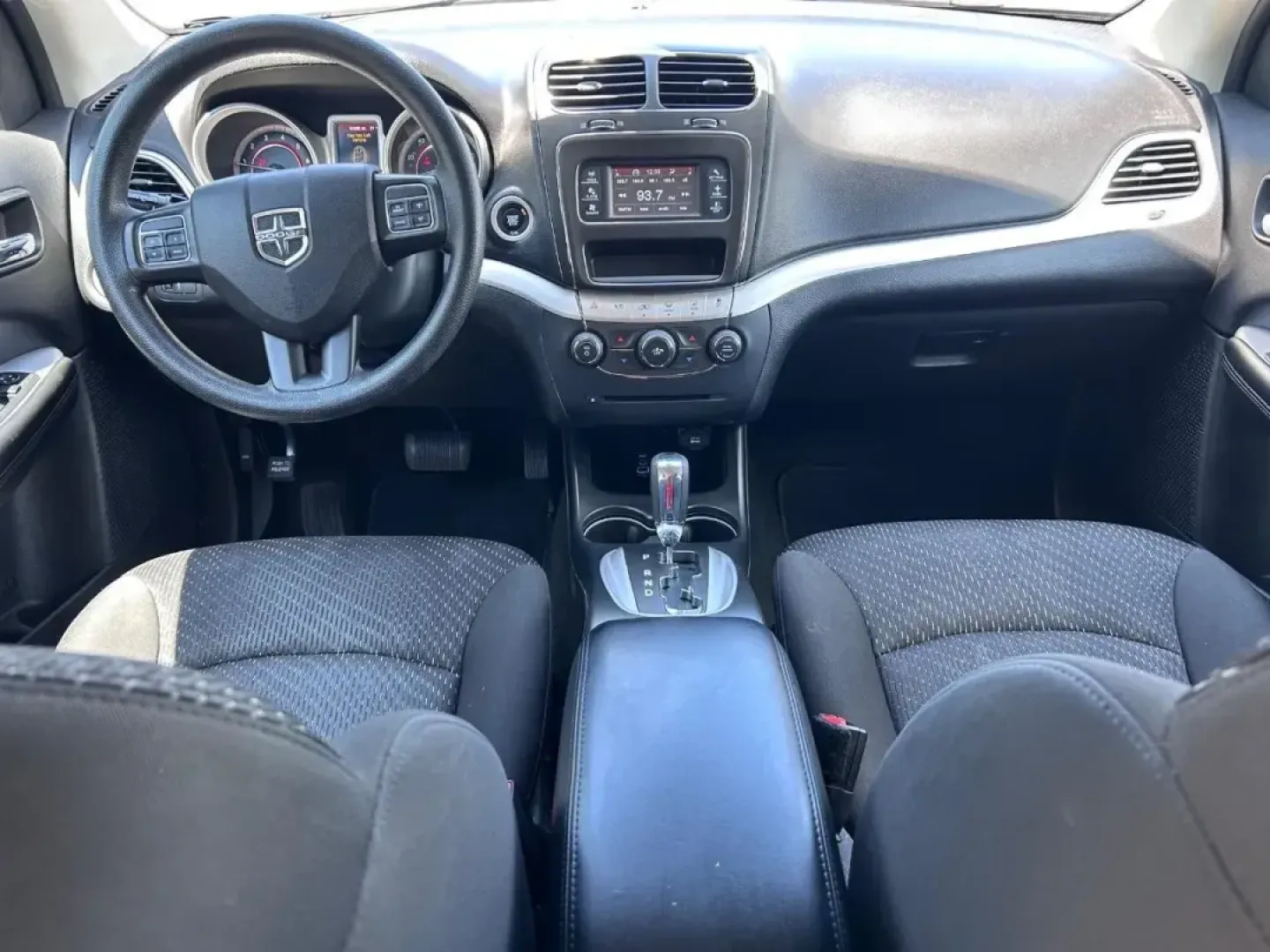 2018 /Black Cloth Dodge Journey SE (3C4PDCABXJT) with an 2.4L I4 DOHC 16V Dual VVT engine, Automatic transmission, located at 970 Woodlawn Dr., Farmington, MO, 63640, (573) 431-7800, 37.825642, -90.468674 - Are you ready to elevate your family adventures, weekend getaways, or daily commutes? Look no further than this exceptional **2018 Dodge Journey SE** available at **Pettus CDJR Farmington** in **Farmington, MO**! With its spacious interior and versatile features, this SUV is perfect for growing fami - Photo#10
