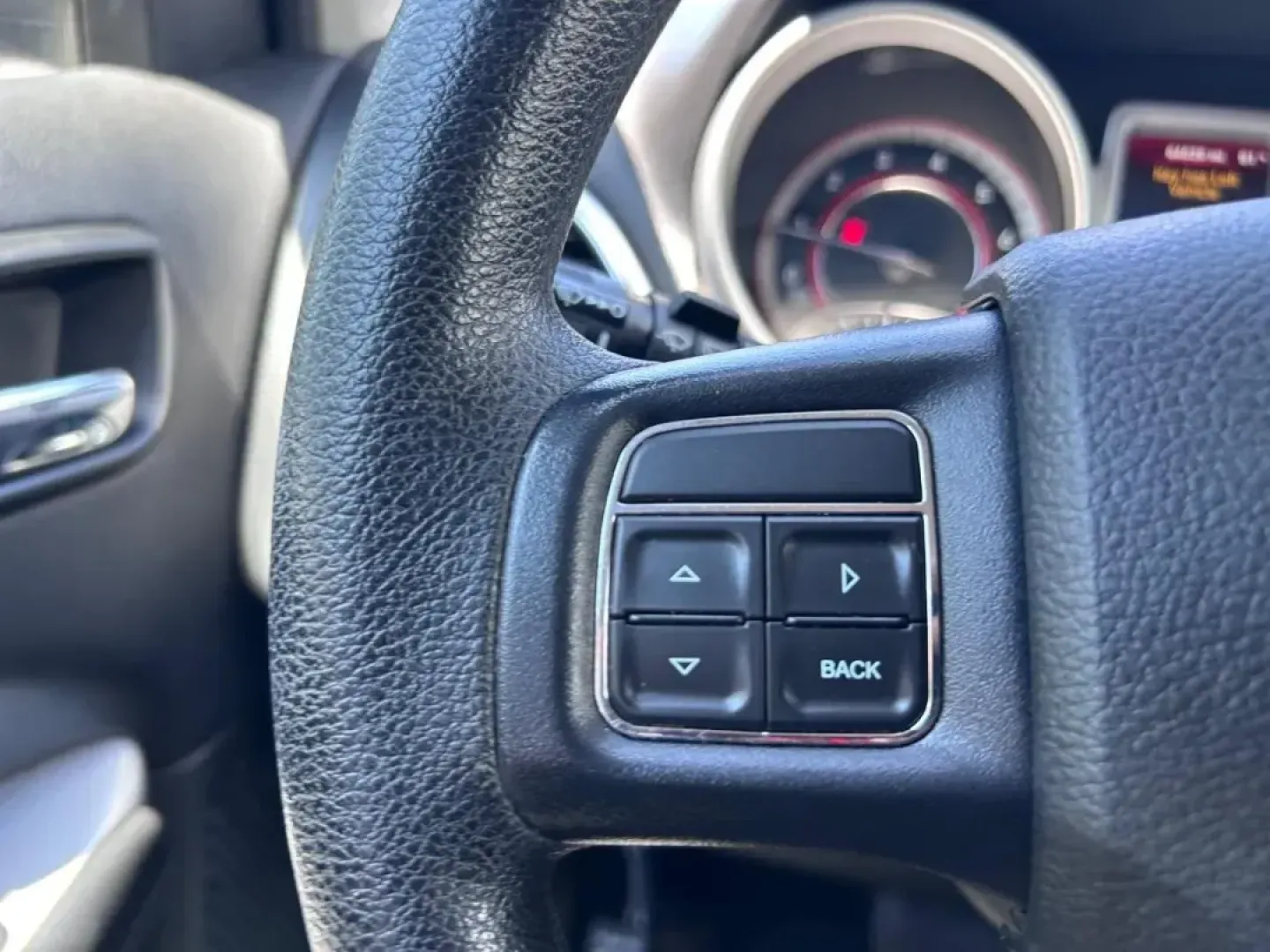 2018 /Black Cloth Dodge Journey SE (3C4PDCABXJT) with an 2.4L I4 DOHC 16V Dual VVT engine, Automatic transmission, located at 970 Woodlawn Dr., Farmington, MO, 63640, (573) 431-7800, 37.825642, -90.468674 - Are you ready to elevate your family adventures, weekend getaways, or daily commutes? Look no further than this exceptional **2018 Dodge Journey SE** available at **Pettus CDJR Farmington** in **Farmington, MO**! With its spacious interior and versatile features, this SUV is perfect for growing fami - Photo#12