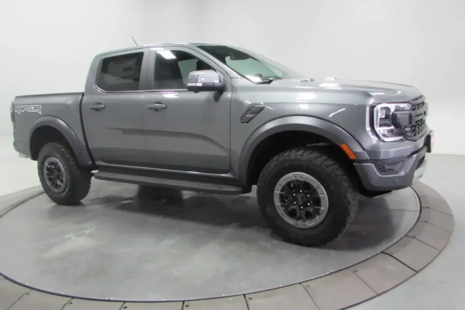 2025 /Ebony Leather Ford Ranger Raptor (1FTER4LR0SL) with an 3.0L EcoBoost V6 engine, Automatic transmission, located at 12836 Highway 21, De Soto, MO, 63020, (636) 337-7777, 38.151867, -90.575615 - NEW 2025 Ford Ranger Raptor from Pettus Ford De Soto, De Soto MO. - Photo#3